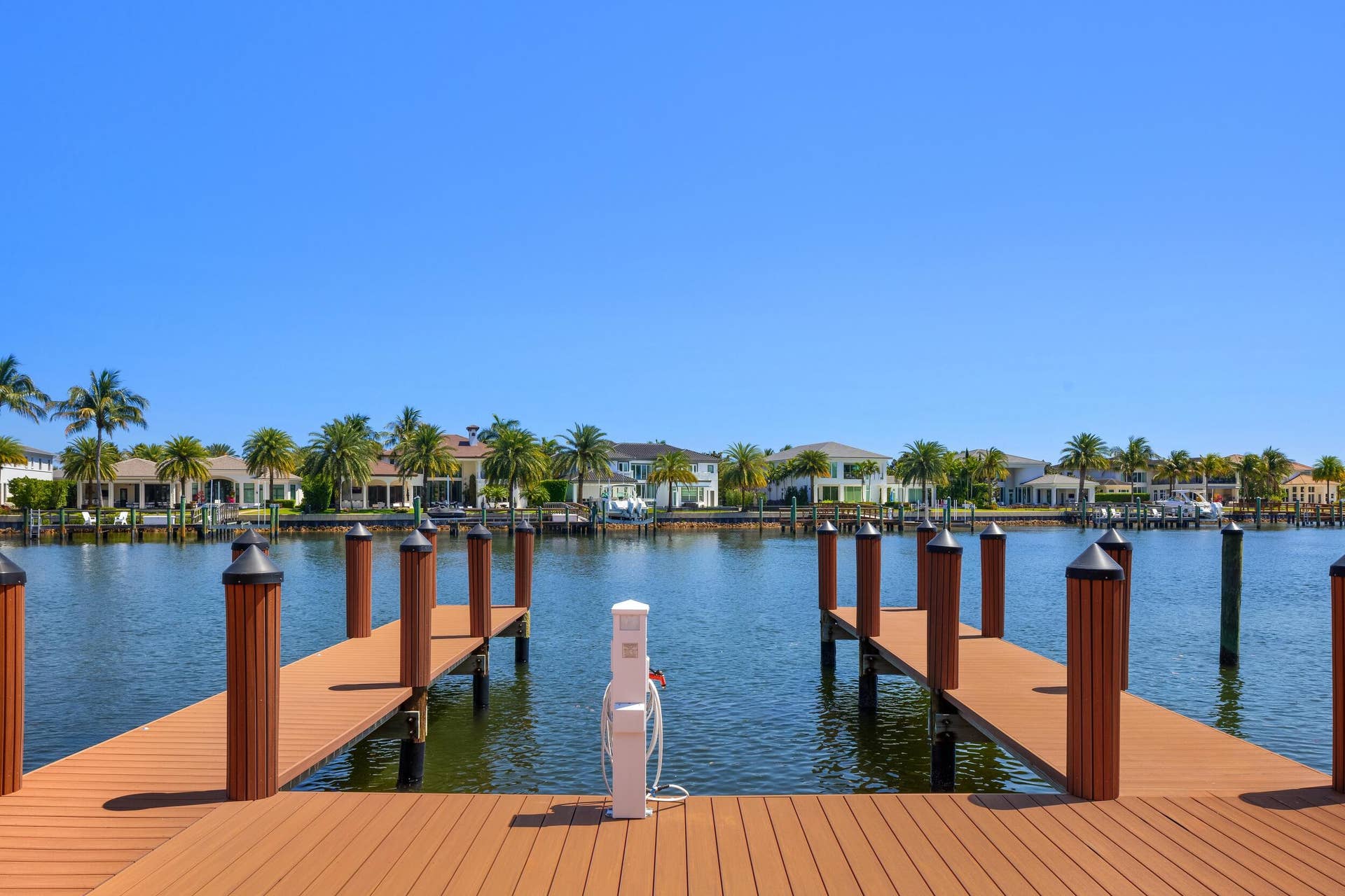 2415 Casas De Marbella Drive, Palm Beach Gardens, FL 33410 Waterfront 2