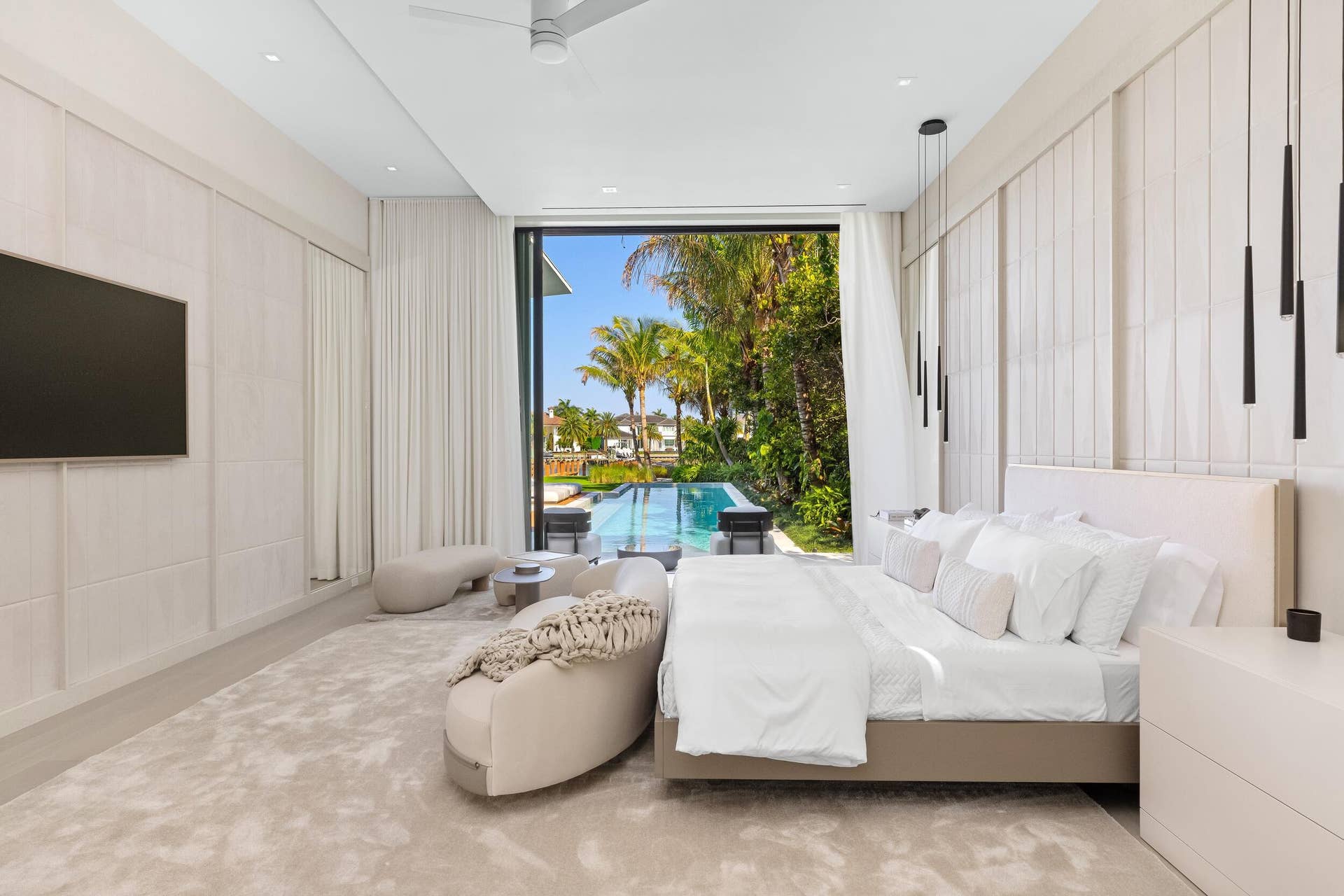 2415 Casas De Marbella Drive, Palm Beach Gardens, FL 33410 Master Bed 4