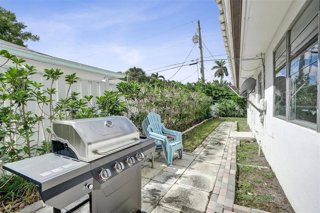 4313 Seagrape Drive, #2, Lauderdale By The Sea, FL 33308 c12