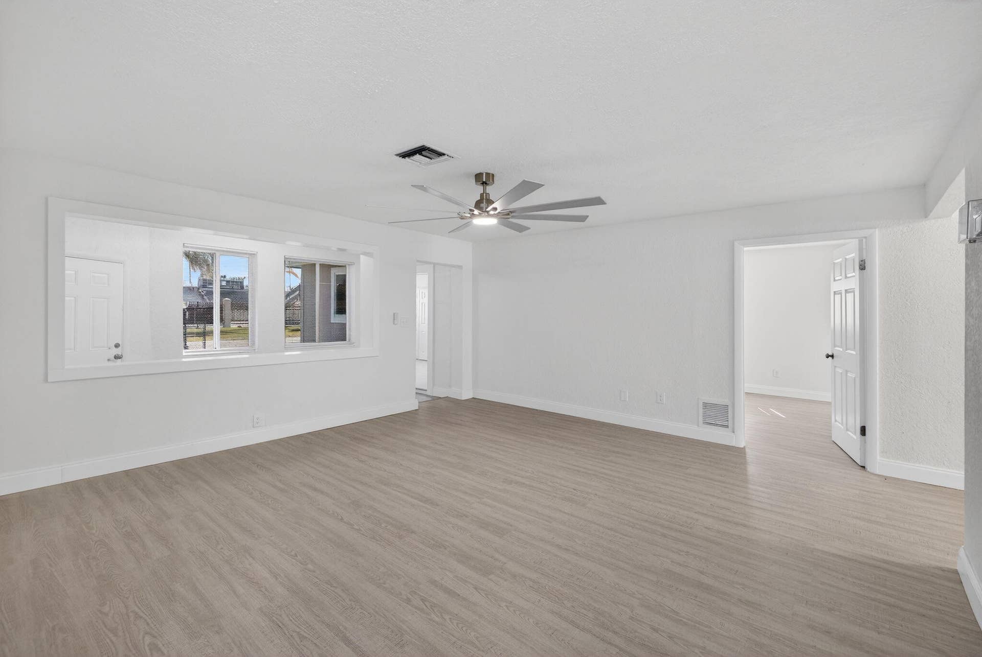 12-web-or-mls-699A9739