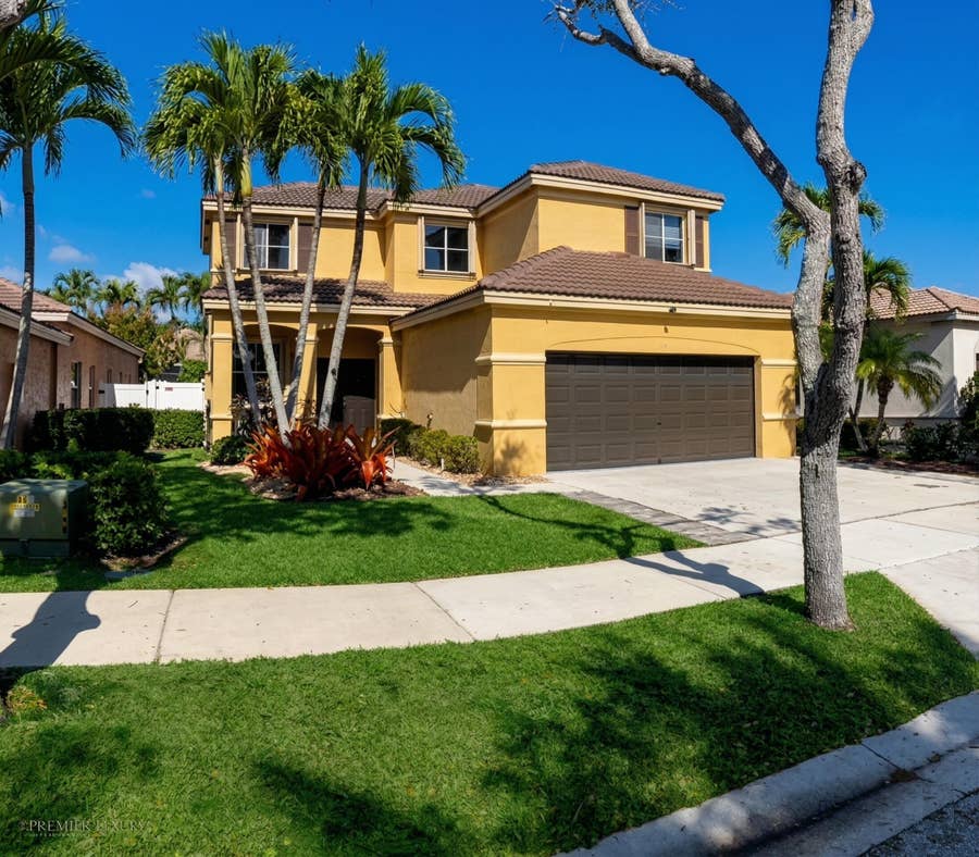 Property photo for 668 Willow Bend Road, Weston, FL