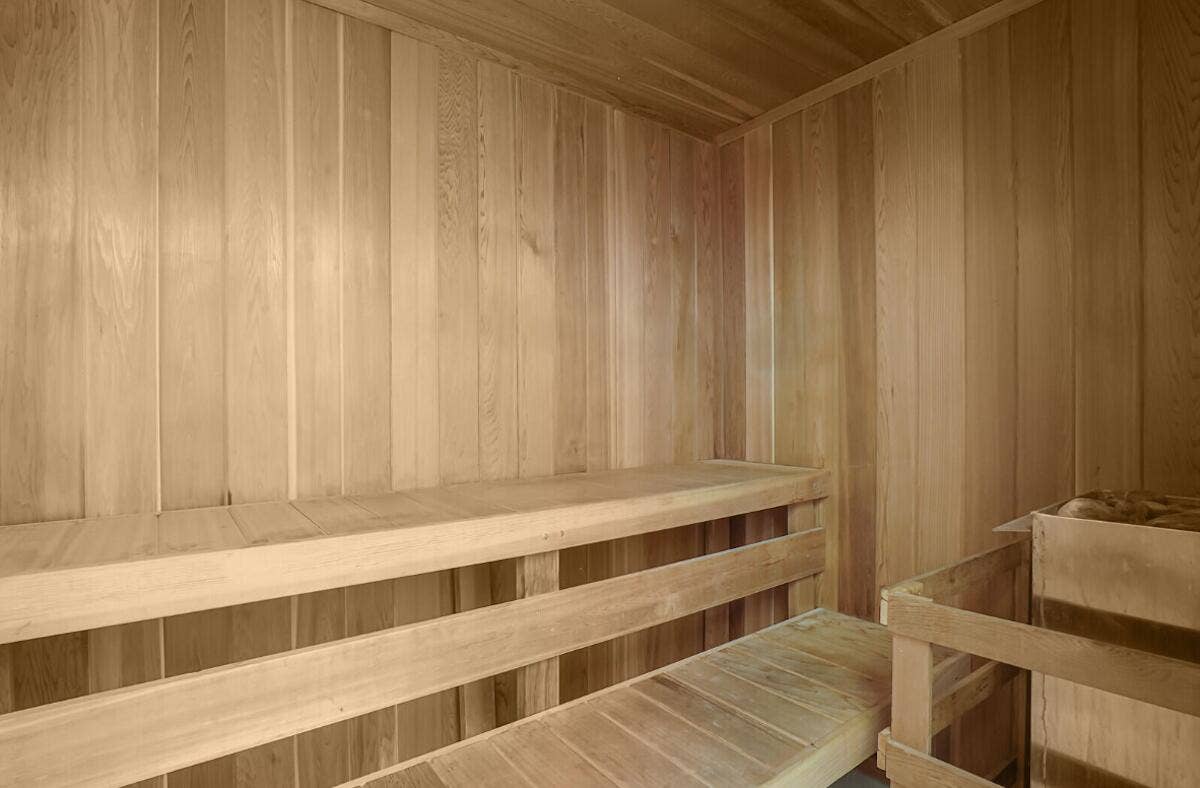 616 Clearwater Park Road, #1106, West Palm Beach, FL 33401 Sauna