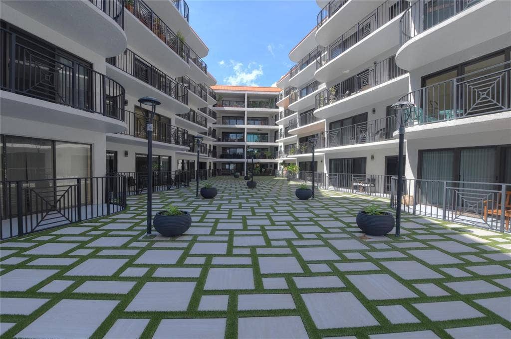 2029 N Ocean Boulevard, #505, Fort Lauderdale, FL 33305 10