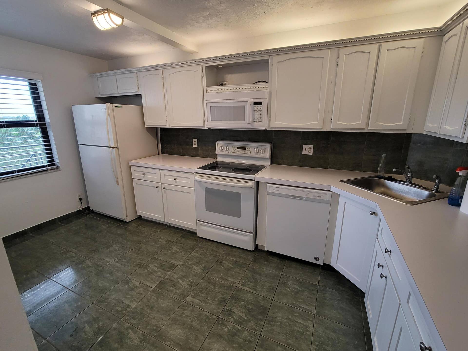 2029 N Ocean Boulevard, #505, Fort Lauderdale, FL 33305 20230612_174333
