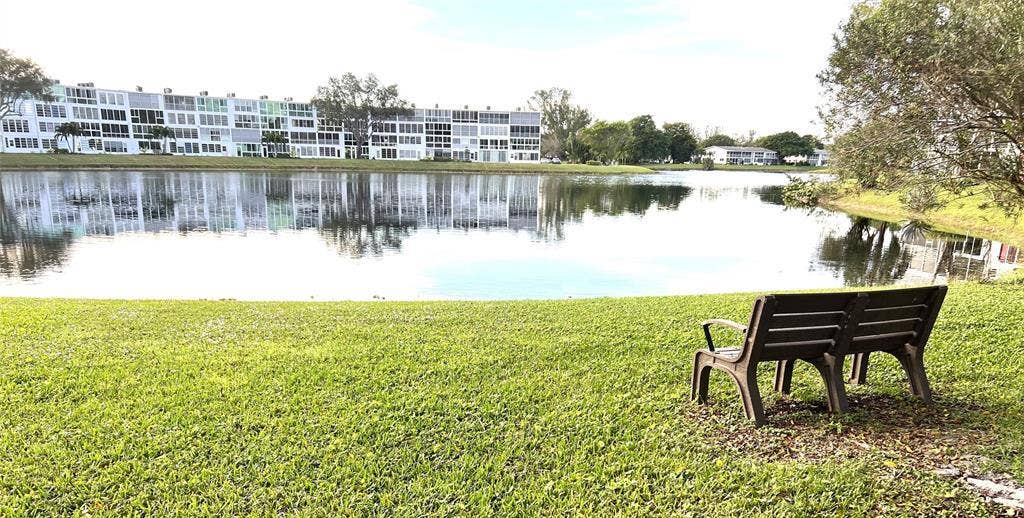 2057 Cambridge C, #2057, Deerfield Beach, FL 33442 2057 VIEW BENCH CAMBRIDGE C