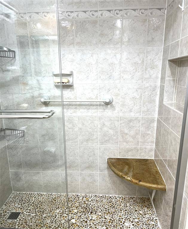 2057 Cambridge C, #2057, Deerfield Beach, FL 33442 2057 M BATH SEAT CAMBRIDGE C