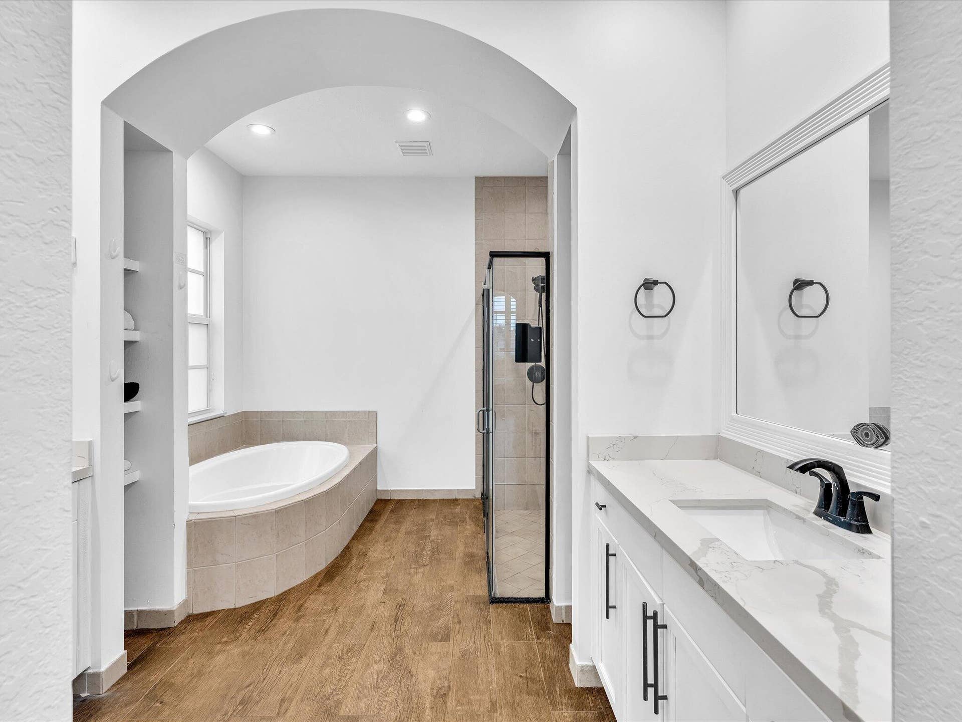 10982 NW 81st Manor, Parkland, FL 33076 Primary Bathroom
