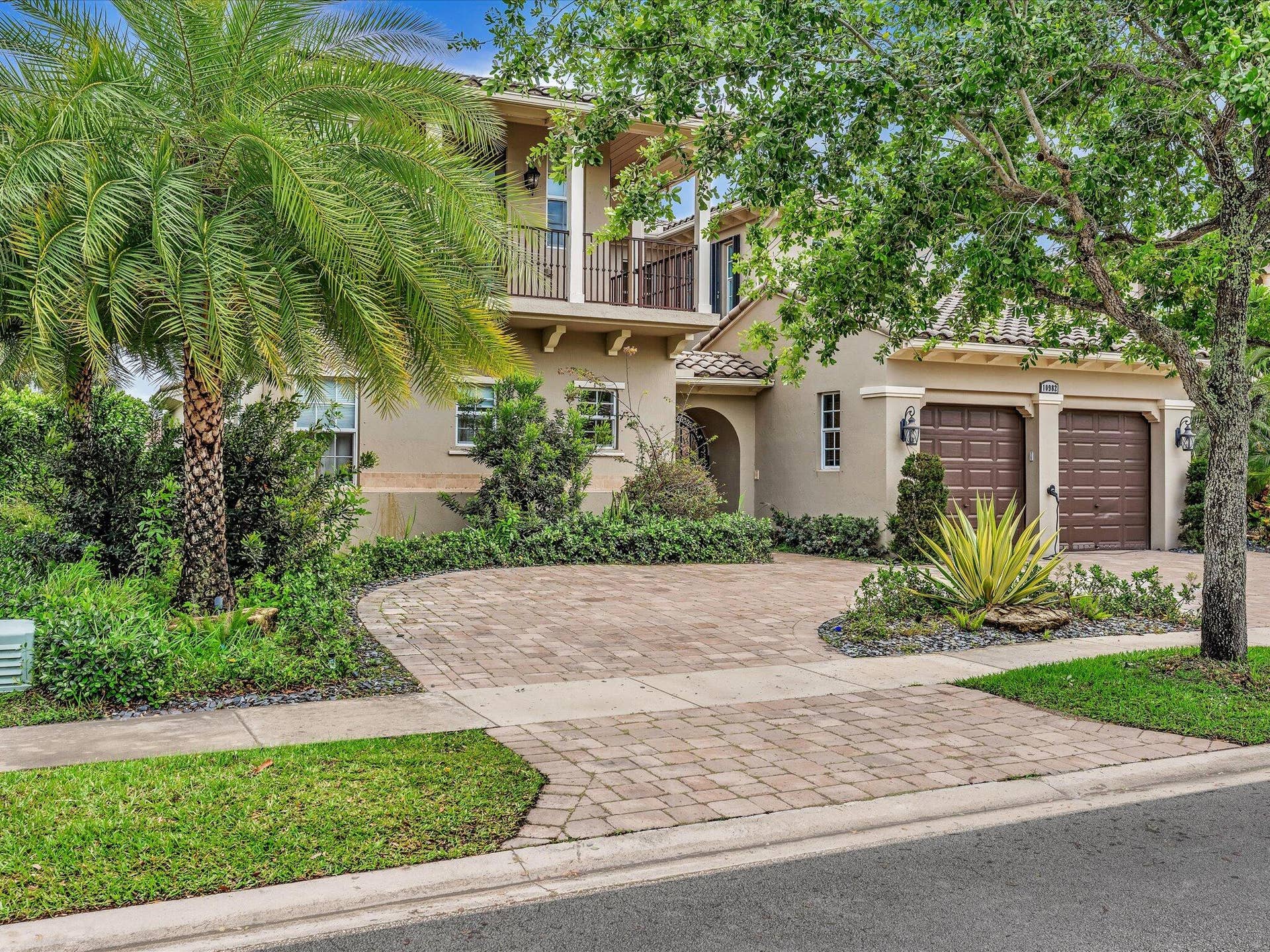 10982 NW 81st Manor, Parkland, FL 33076 Front Exposure