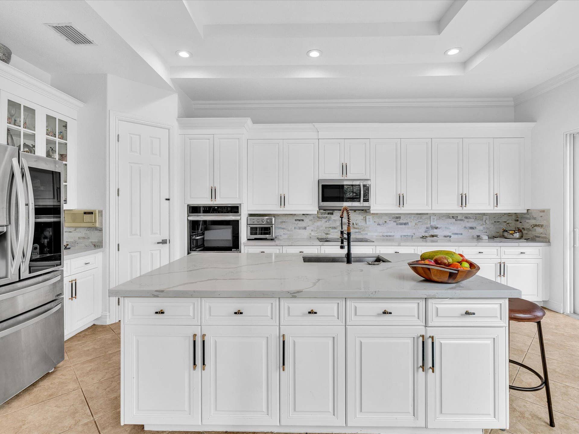 10982 NW 81st Manor, Parkland, FL 33076 Kitchen