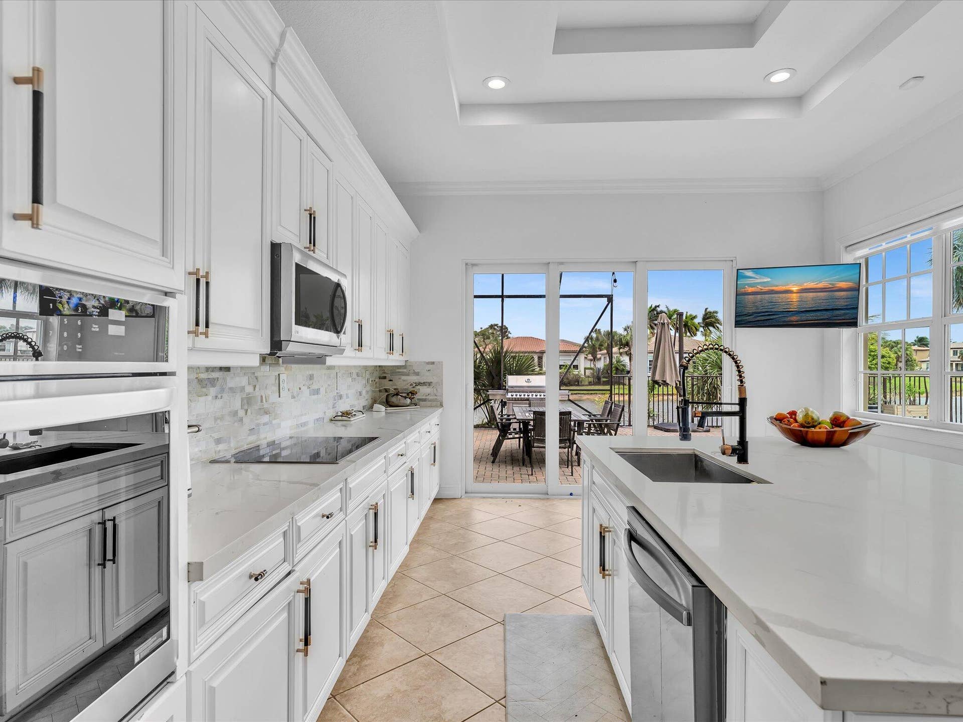 10982 NW 81st Manor, Parkland, FL 33076 Kitchen