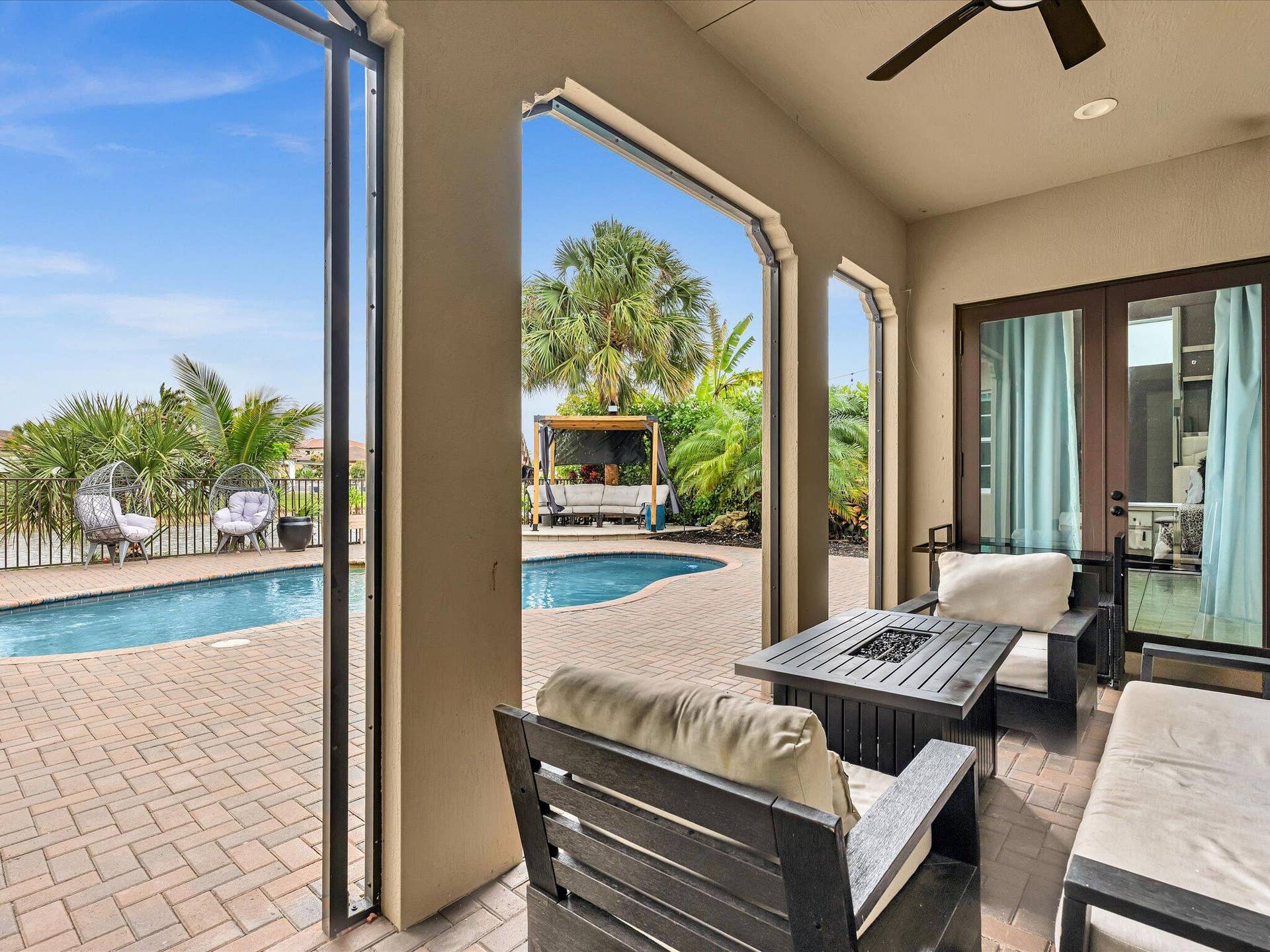 10982 NW 81st Manor, Parkland, FL 33076 Outdoor/Pool