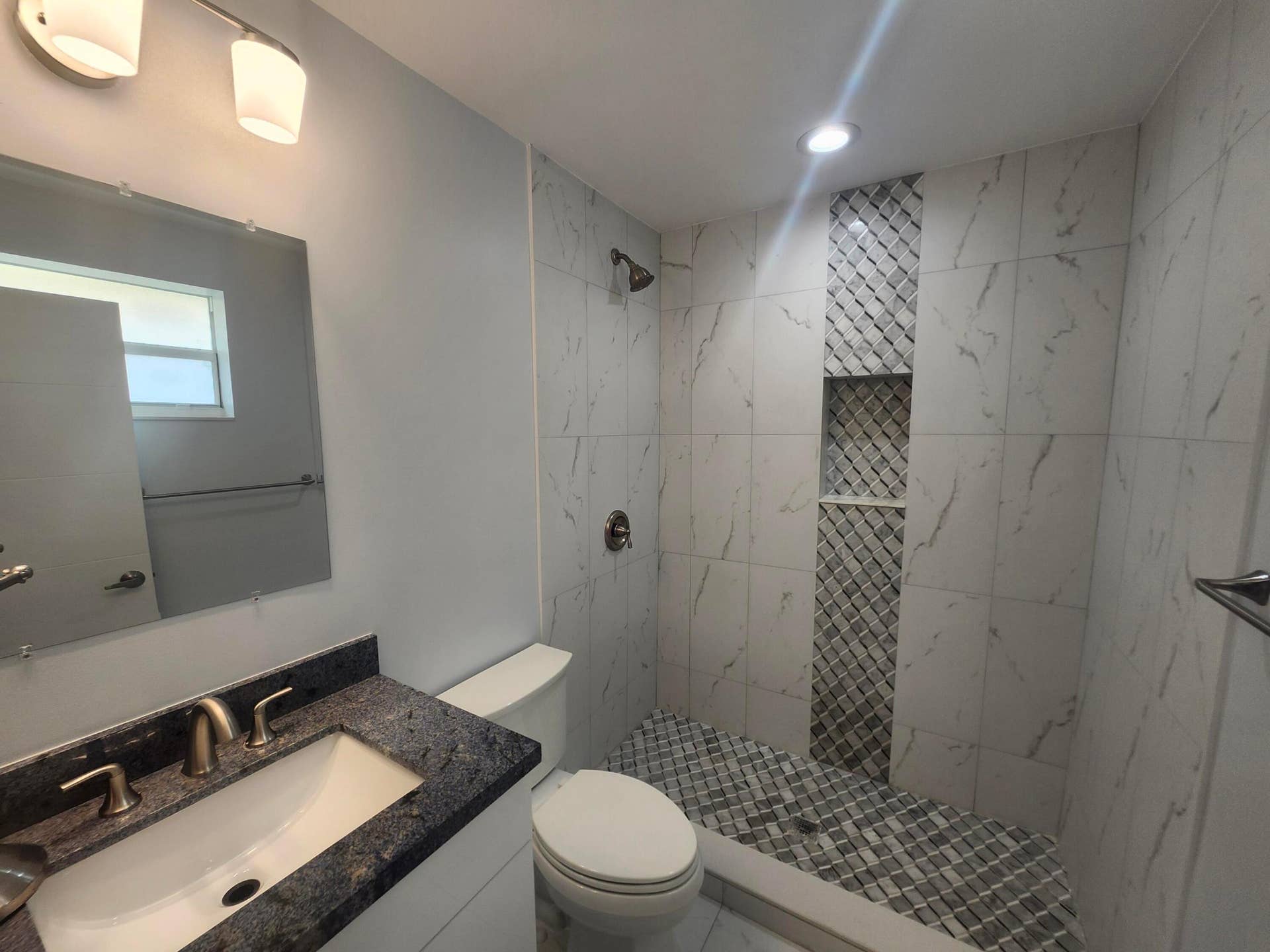 511 N 60th Way, #East Apartment, Hollywood, FL 33024 1000030735