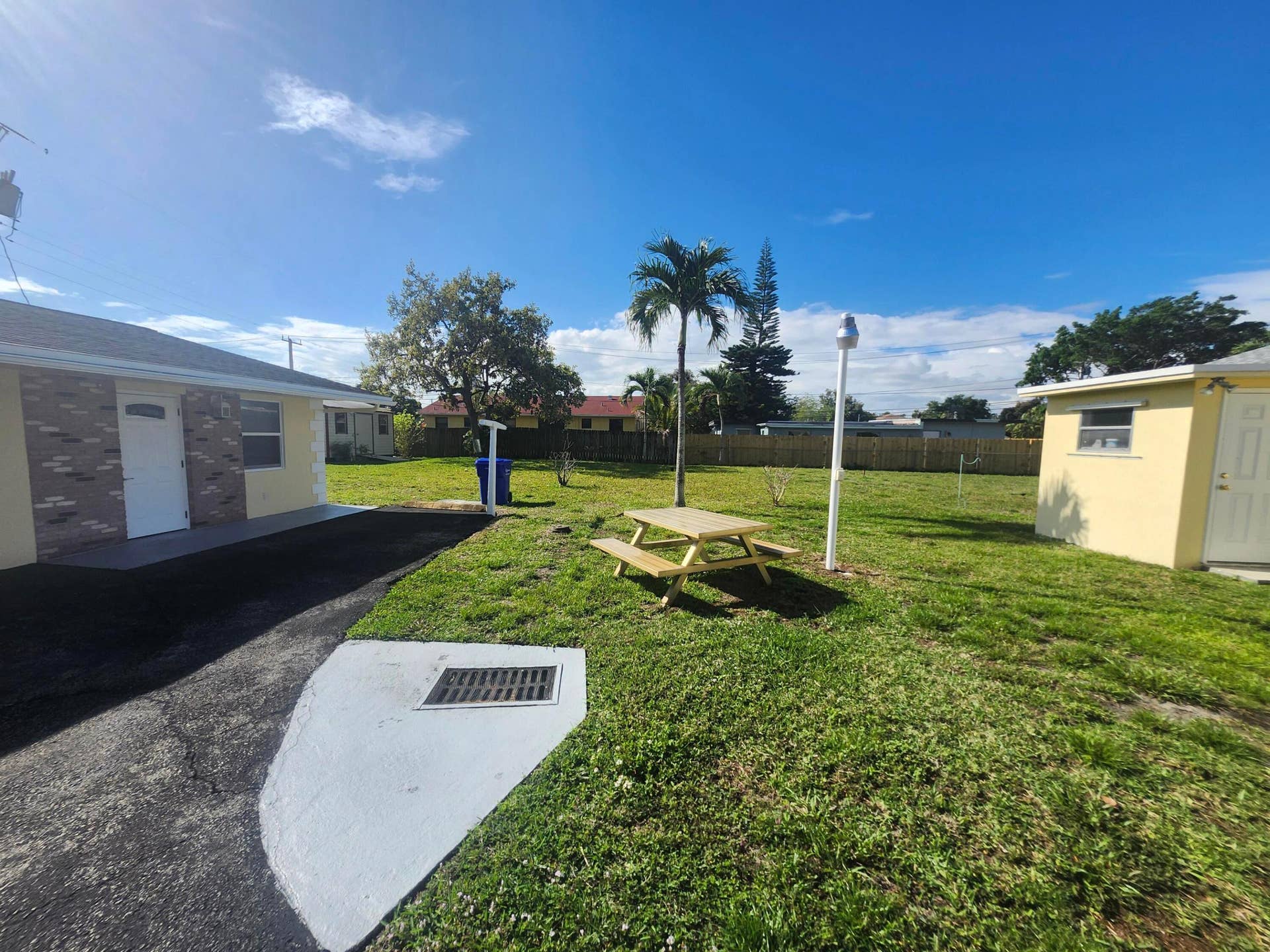 511 N 60th Way, #East Apartment, Hollywood, FL 33024 1000030727