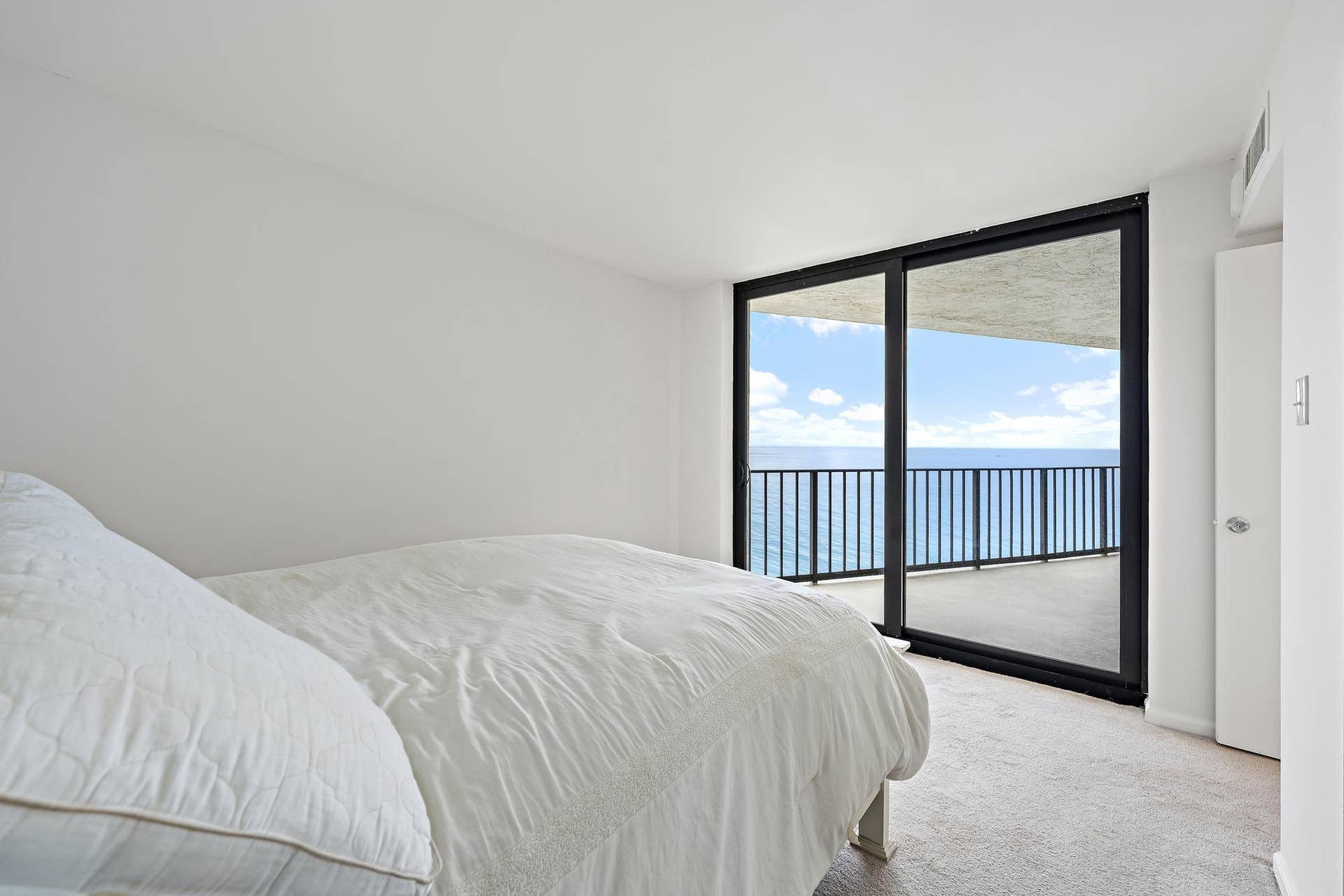 5420 N Ocean Dr 1803-10