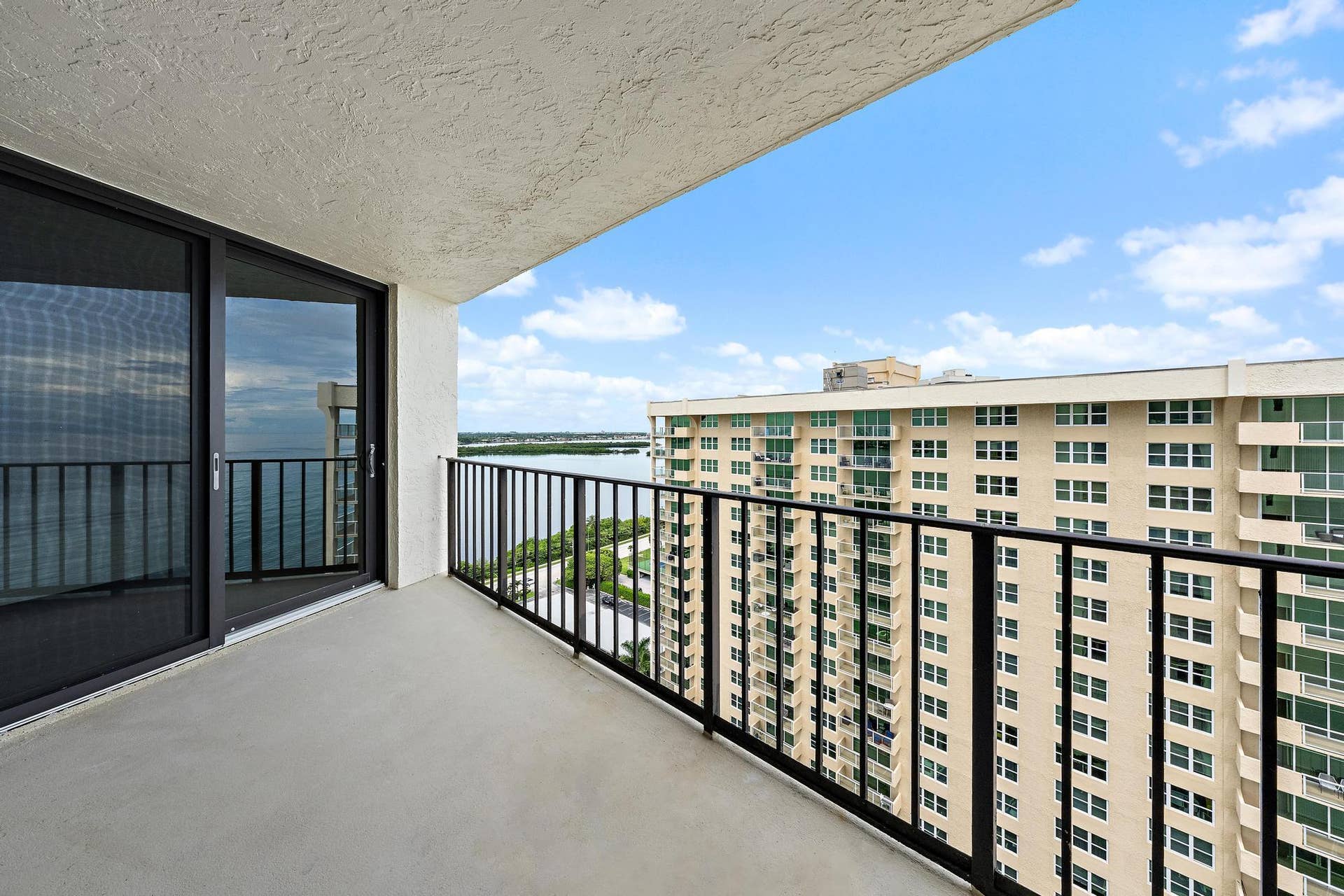 5420 N Ocean Dr 1803-22