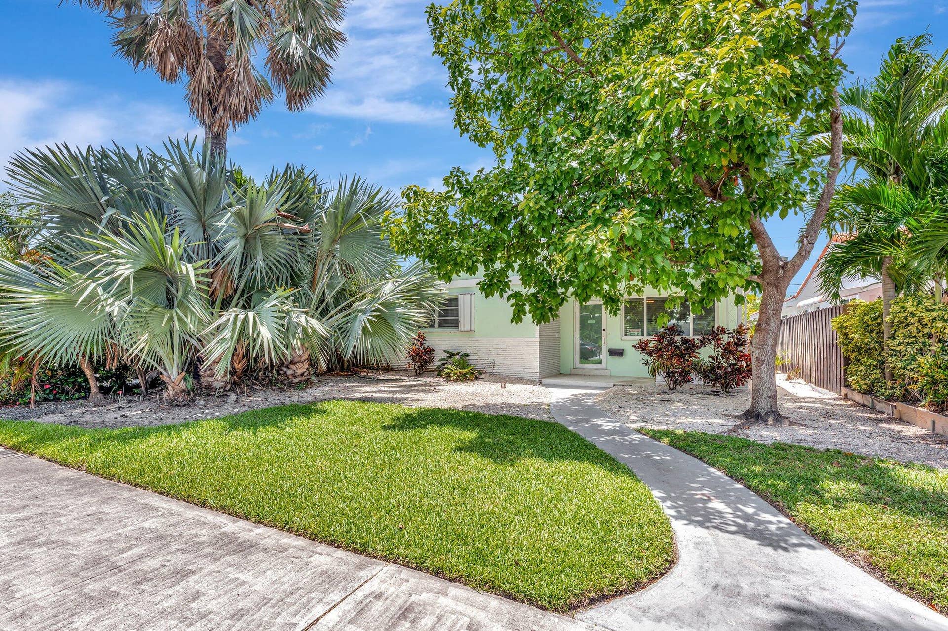 1246 Johnson Street, Hollywood, FL 33019 2-web-or-mls-DSC04100