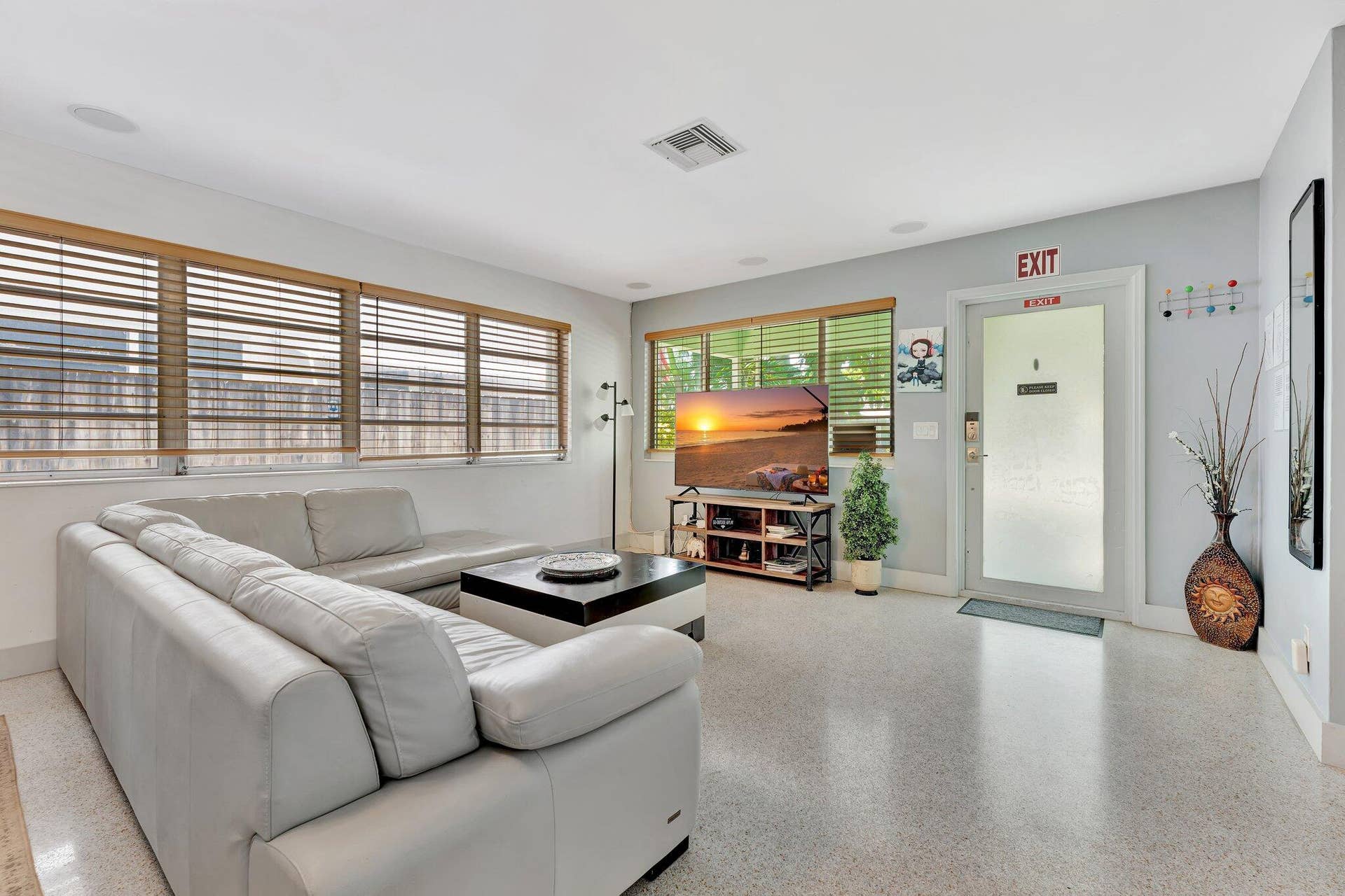1246 Johnson Street, Hollywood, FL 33019 7-web-or-mls-DSC04224