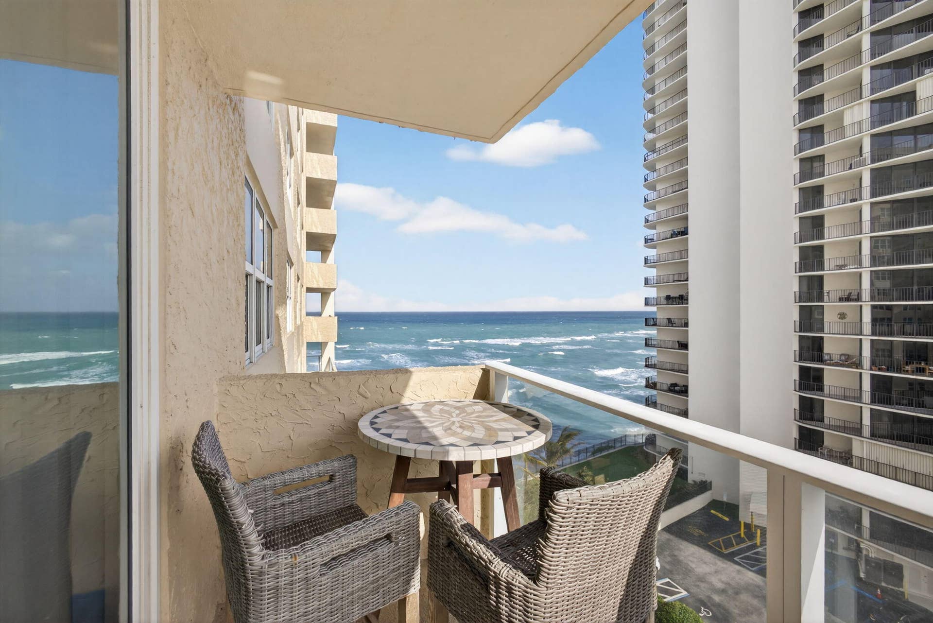 5440 N Ocean Drive, #805, Singer Island, FL 33404 21-web-or-mls-5D1A1137