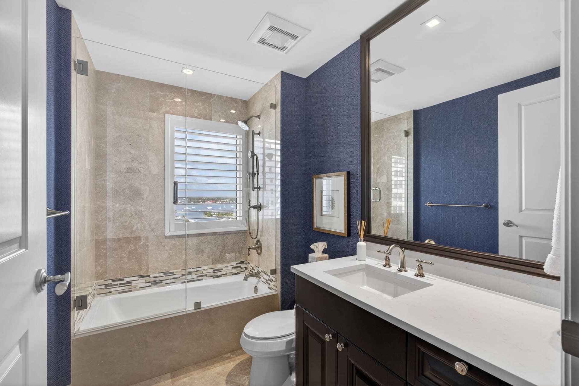 2700 N Ocean Drive, #1401a, Riviera Beach, FL 33404 60-web-or-mls-5D1A3380