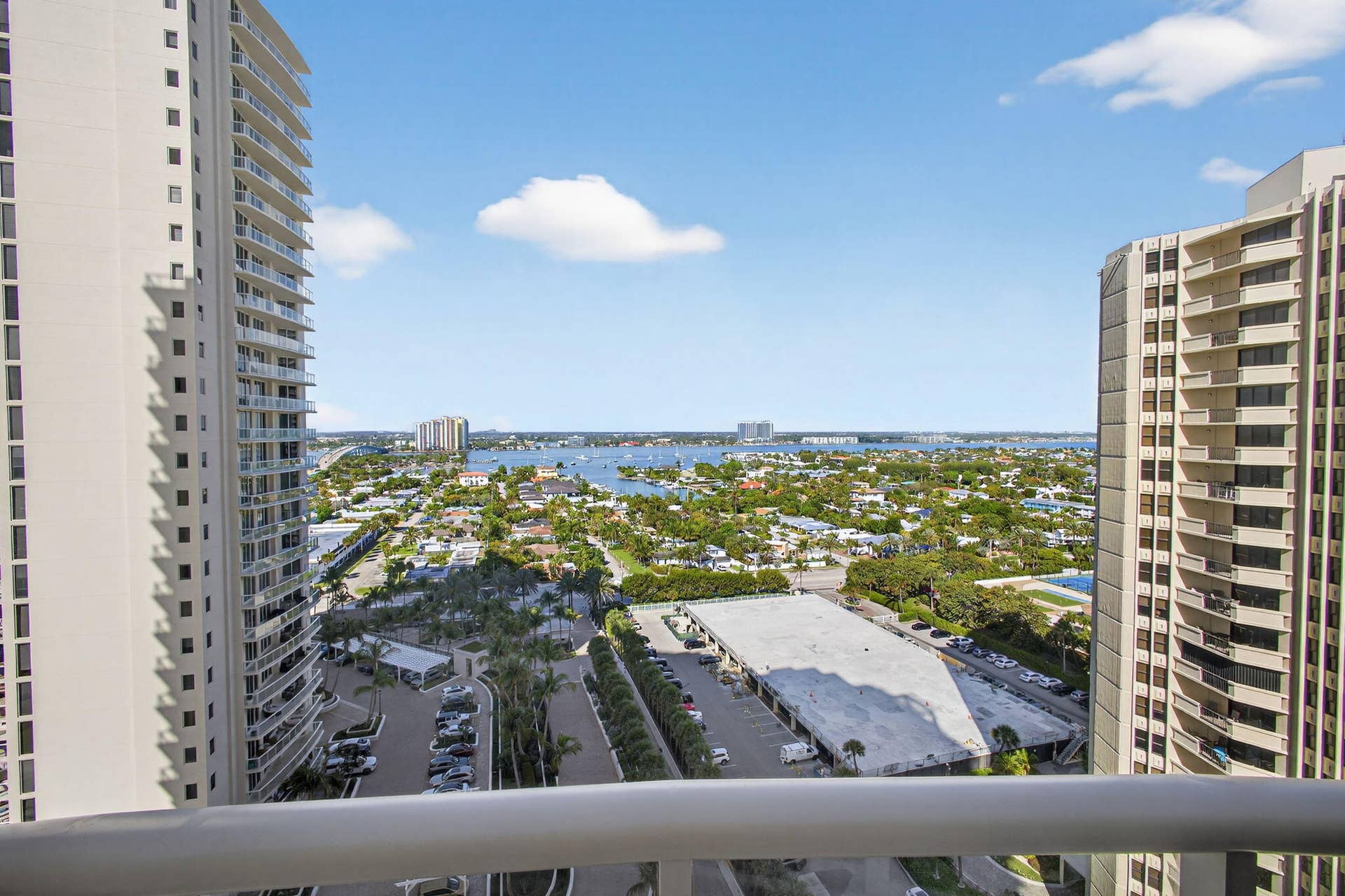2700 N Ocean Drive, #1401a, Riviera Beach, FL 33404 65-web-or-mls-5D1A3412
