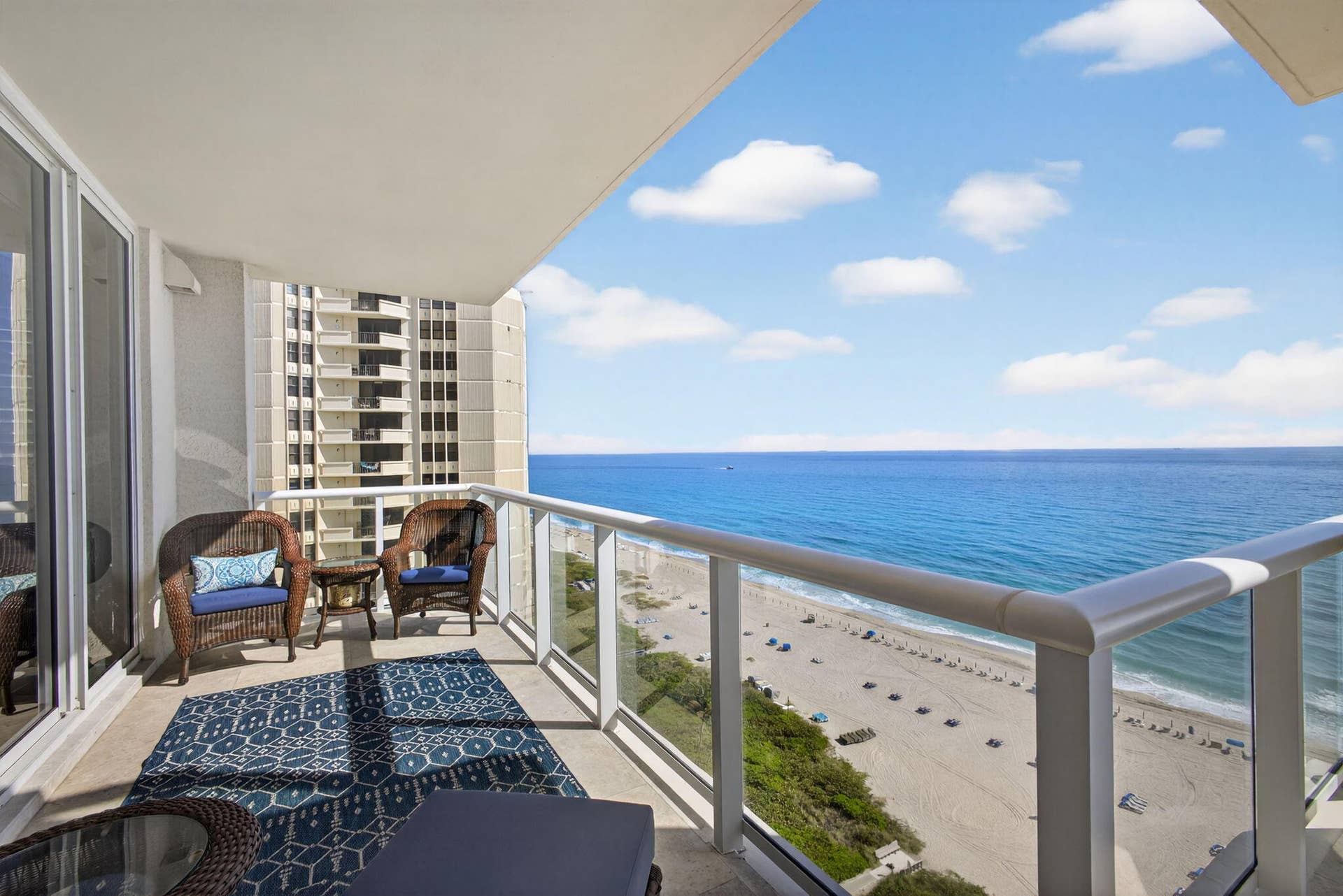 2700 N Ocean Drive, #1401a, Riviera Beach, FL 33404 67-web-or-mls-5D1A3441
