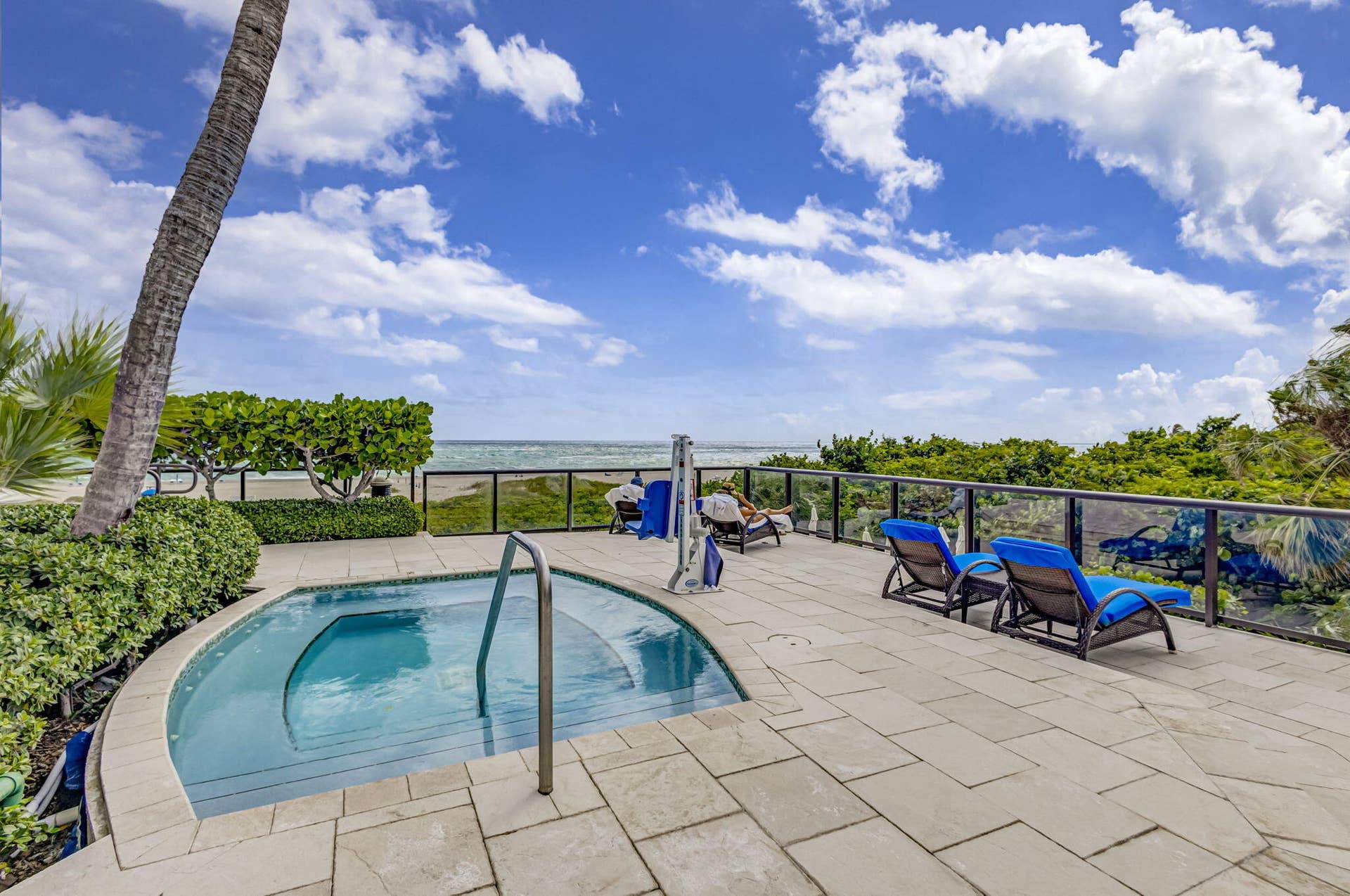 2700 N Ocean Drive, #1401a, Riviera Beach, FL 33404 96-web-or-mls-96-print-097__d1a4835pp