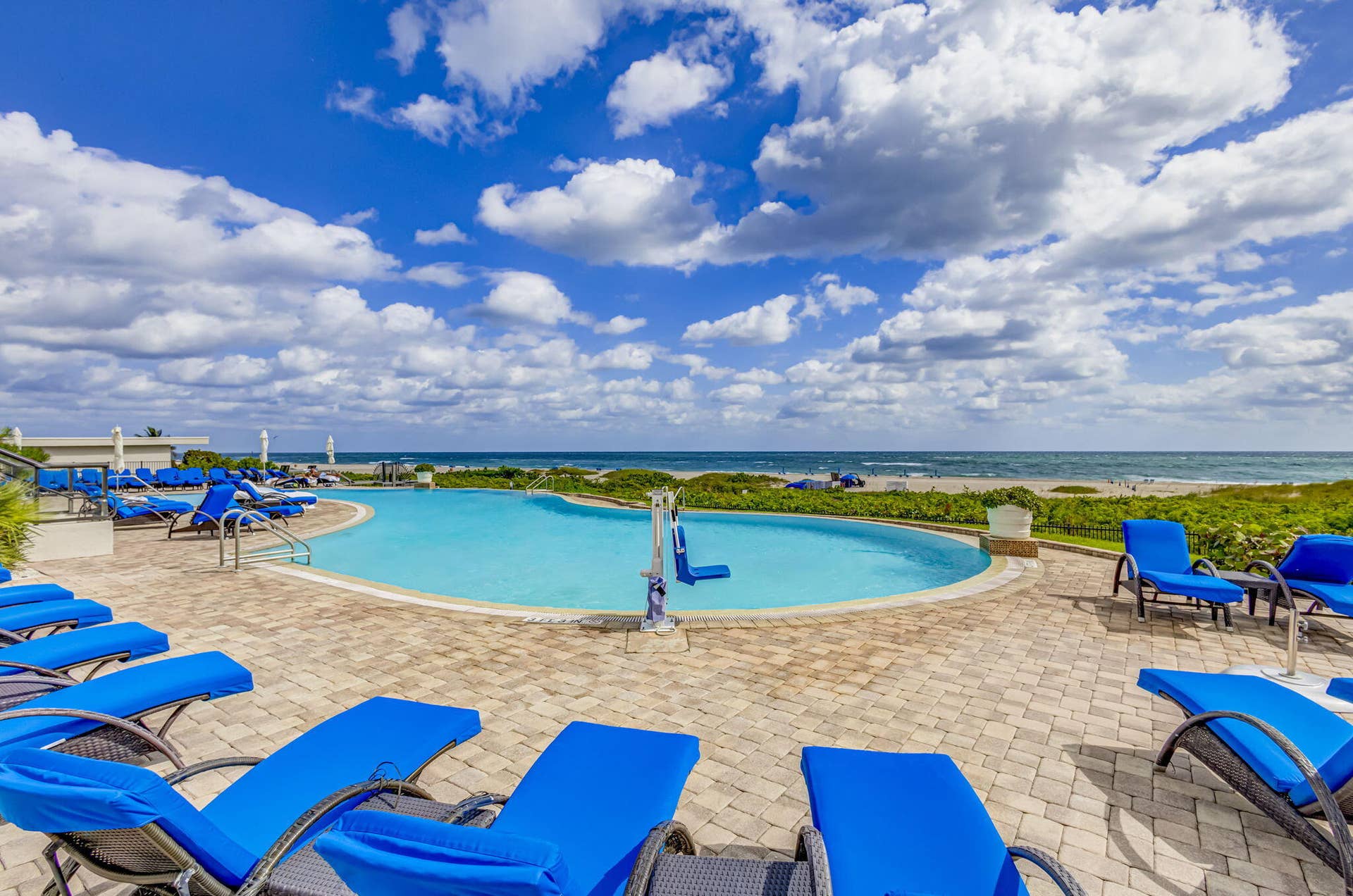 2700 N Ocean Drive, #1401a, Riviera Beach, FL 33404 95-web-or-mls-95-print-096__d1a4830pp