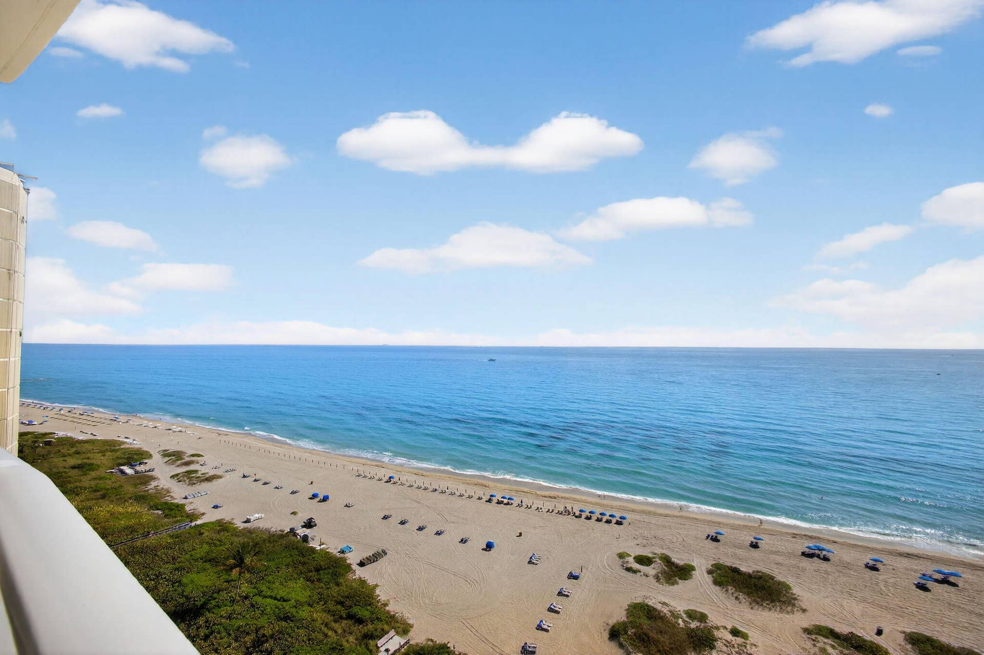 2700 N Ocean Drive, #1401a, Riviera Beach, FL 33404 77-web-or-mls-5D1A3510