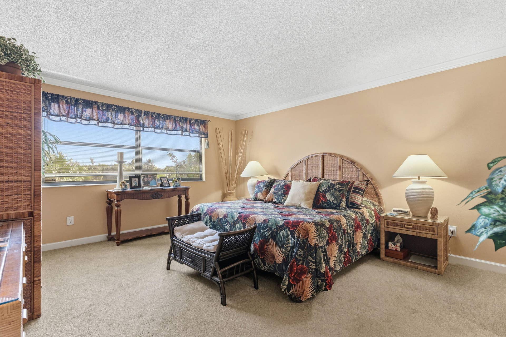 16091 Blatt Boulevard, #304, Weston, FL 33326 20-web-or-mls-AR Media 20
