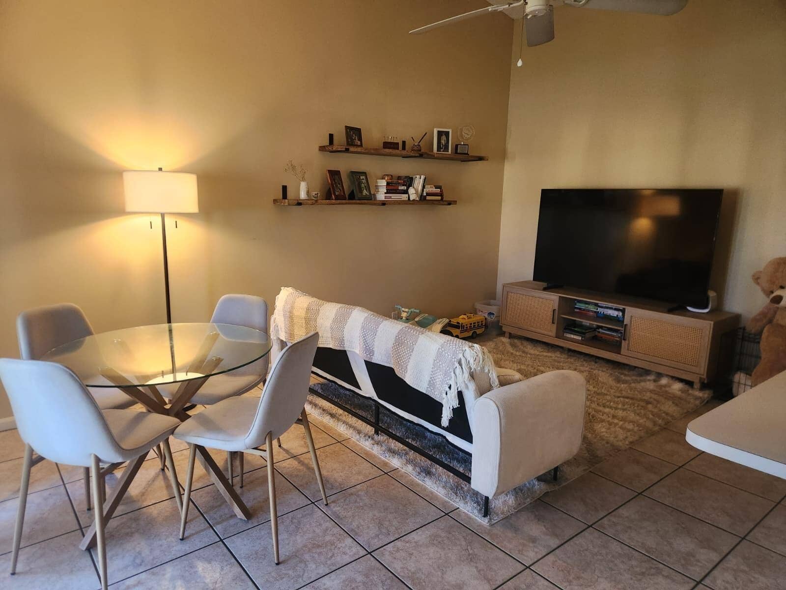 Dinning/Living Room