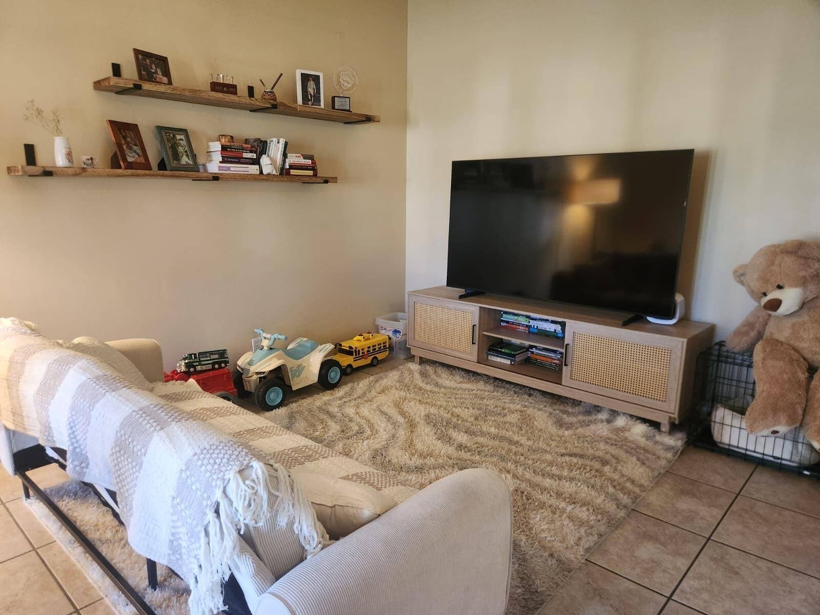 Dinning /Living Room