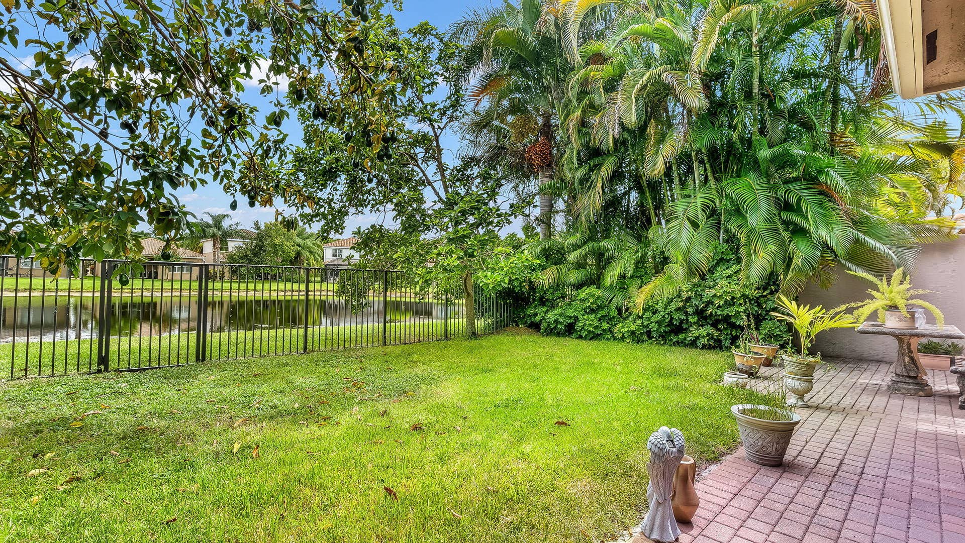 8292 Calabria Lakes Drive, Boynton Beach, FL 33473 26-web-or-mls-DSC09144