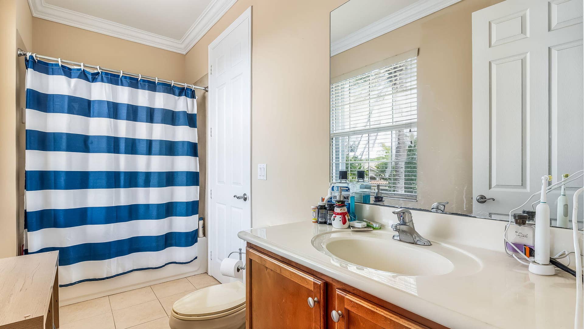 8292 Calabria Lakes Drive, Boynton Beach, FL 33473 45-web-or-mls-DSC09211