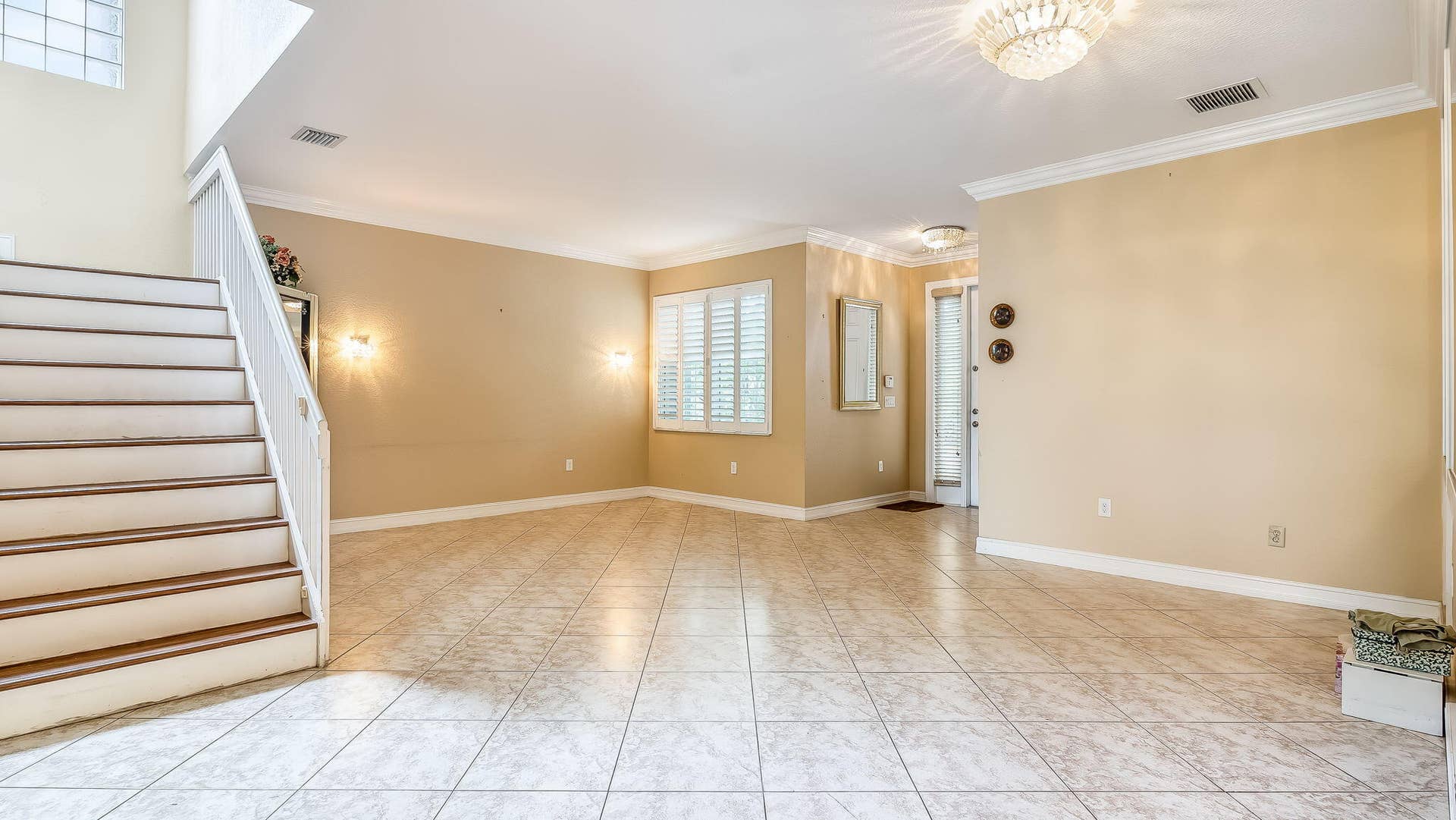 8292 Calabria Lakes Drive, Boynton Beach, FL 33473 9-web-or-mls-DSC09091