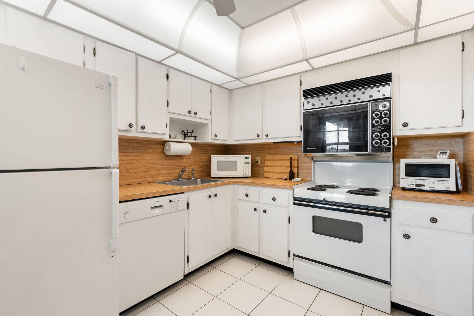 545 Oaks Lane, #501, Pompano Beach, FL 33069 7-web-or-mls-545 Oaks Ln 501 Pompano Bea