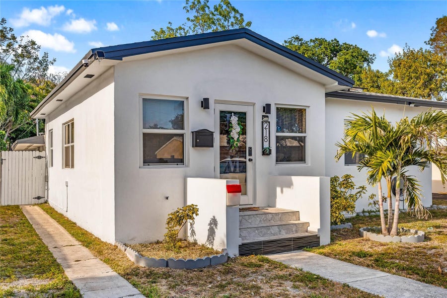 Property photo for 218 SW 7th Street, Dania Beach, FL