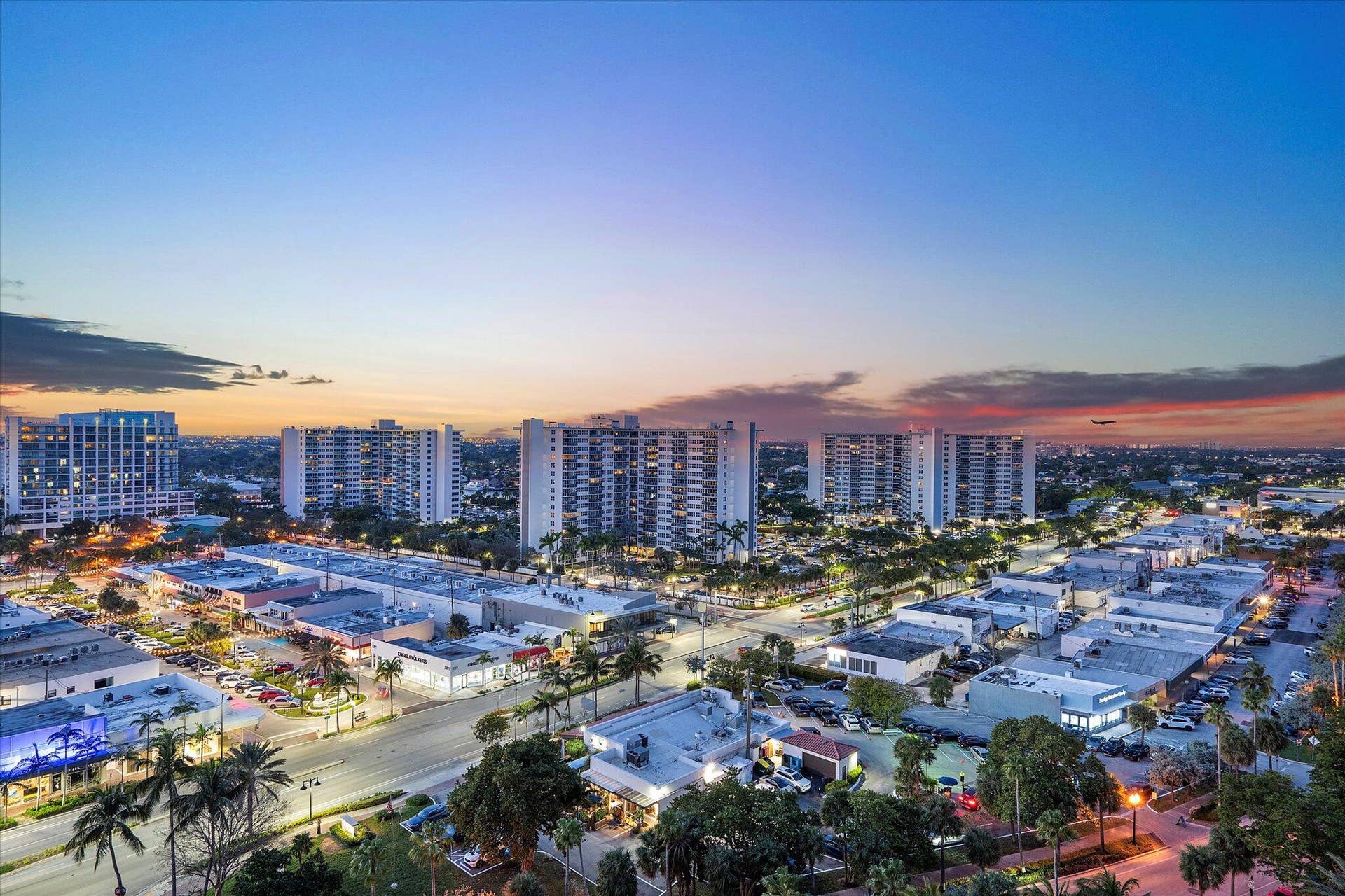3100 N Ocean Boulevard, #1501, Fort Lauderdale, Fort Lauderdale, FL 33308 035-3100 N Ocean Blvd #1501 twilight_016