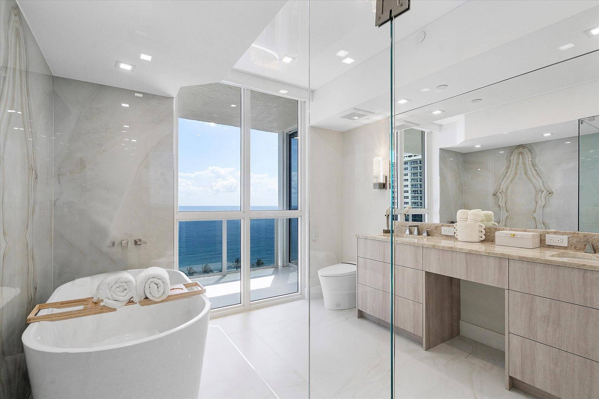 3100 N Ocean Boulevard, #1501, Fort Lauderdale, Fort Lauderdale, FL 33308 030-3100 N Ocean Blvd #1501 re-shoot_023