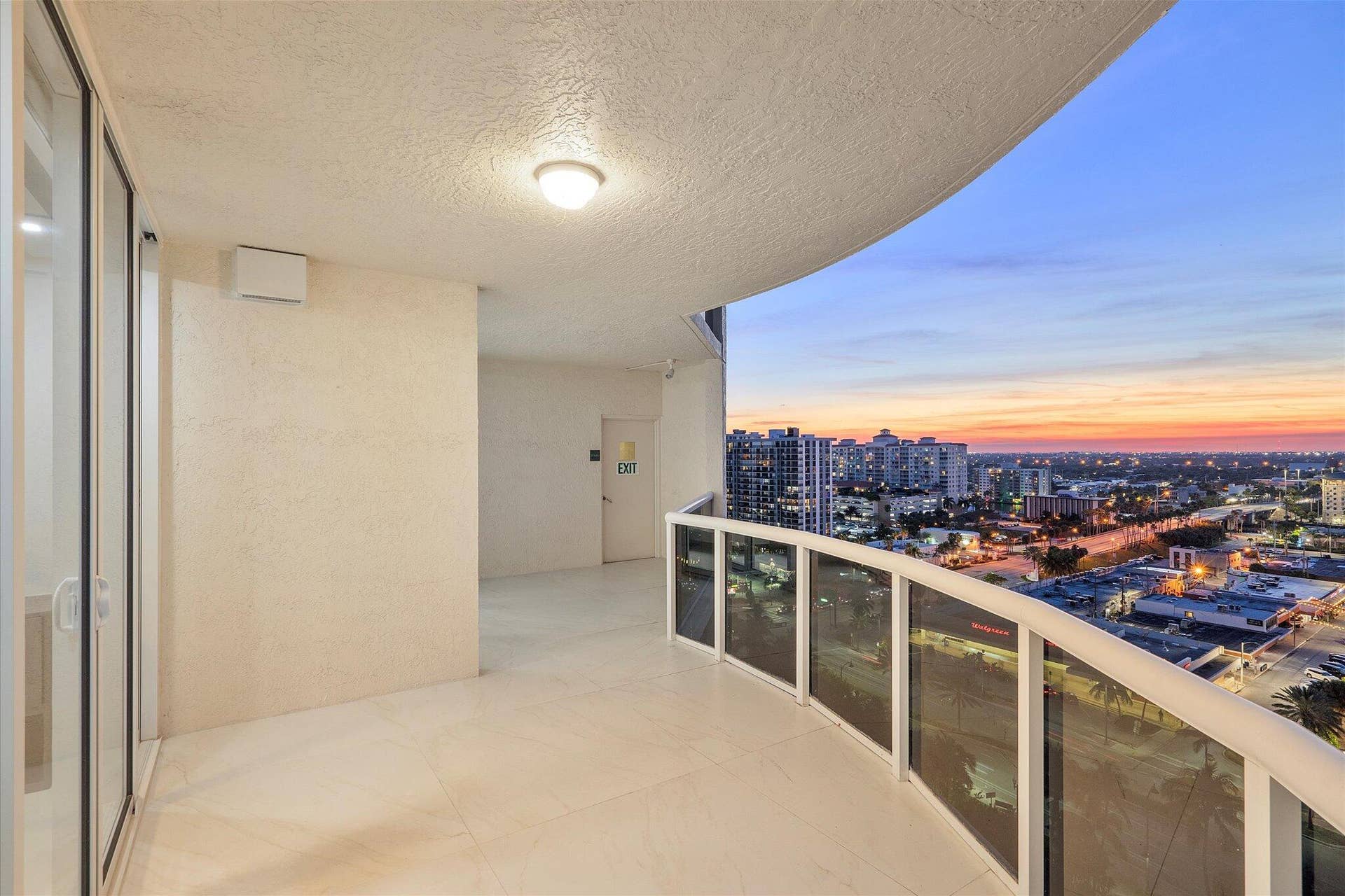 3100 N Ocean Boulevard, #1501, Fort Lauderdale, Fort Lauderdale, FL 33308 017-3100 N Ocean Blvd #1501 twilight_001