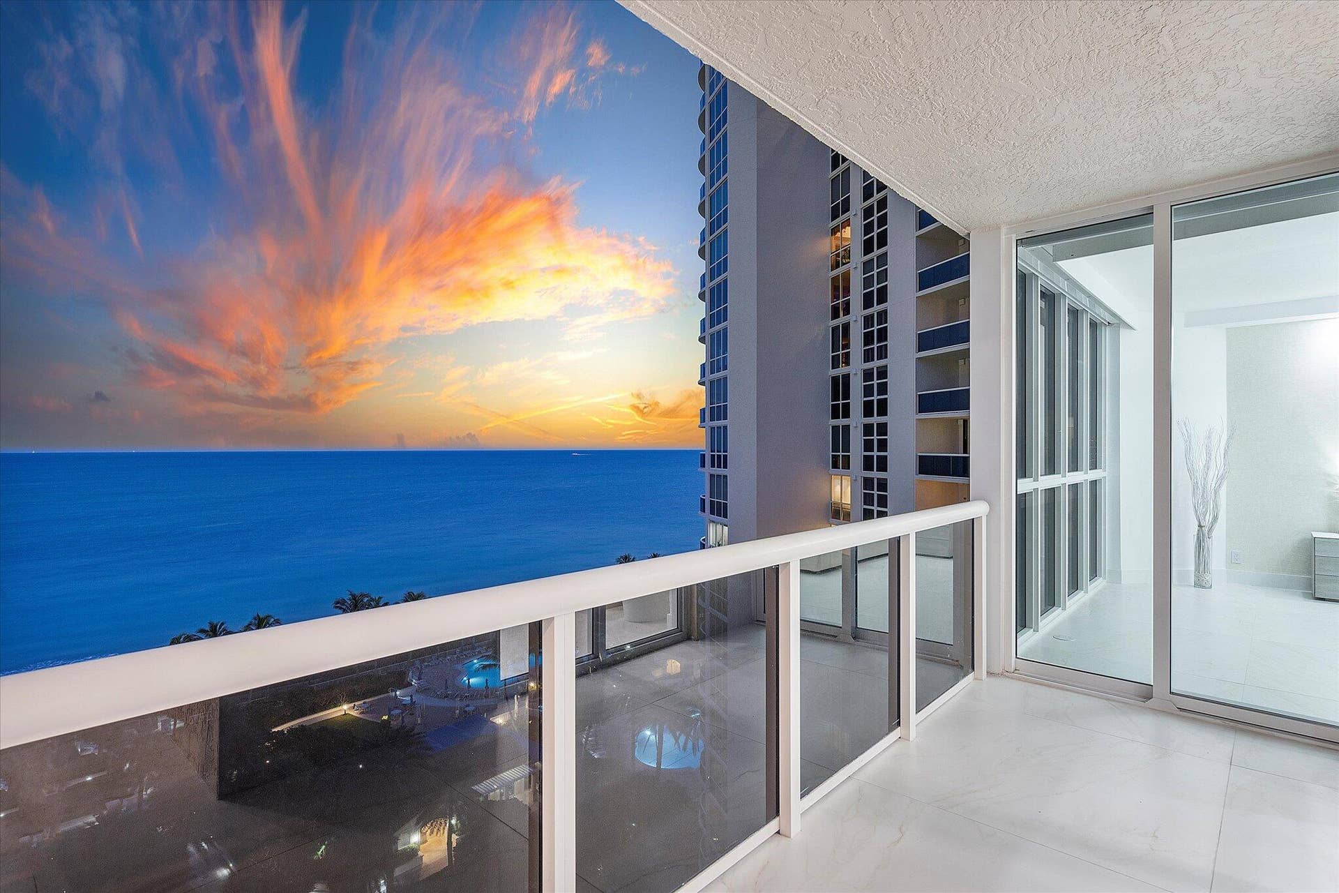 3100 N Ocean Boulevard, #1501, Fort Lauderdale, Fort Lauderdale, FL 33308 026-3100 N Ocean Blvd #1501 twilight_103