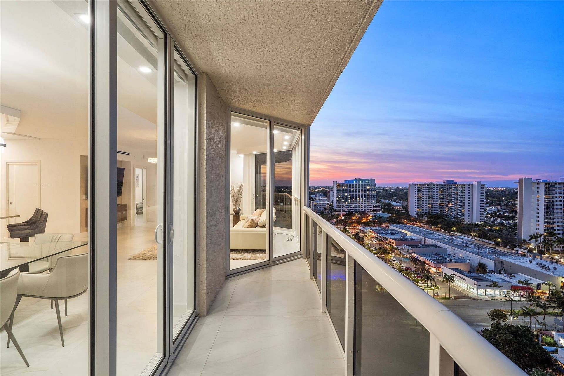 3100 N Ocean Boulevard, #1501, Fort Lauderdale, Fort Lauderdale, FL 33308 048-3100 N Ocean Blvd #1501 twilight_015