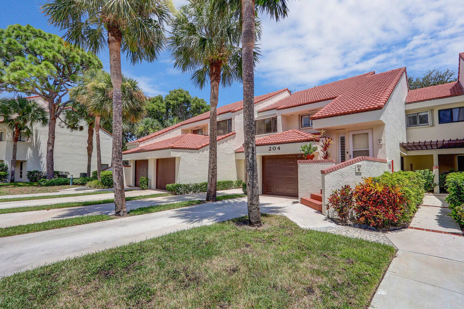 204 Sea Oats Drive, #F, Juno Beach, FL 33408 02_Image_2_mls