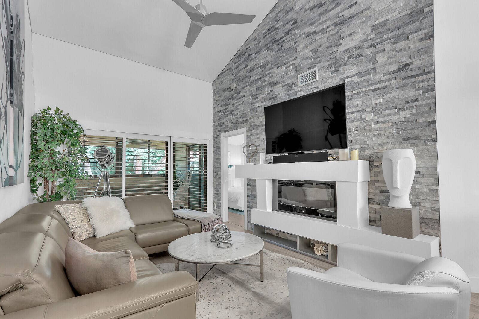 204 Sea Oats Drive, #F, Juno Beach, FL 33408 07_Image_7_mls