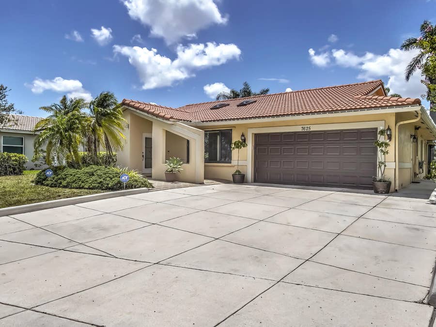 Property photo for 7625 Sunflower Drive, Margate, FL