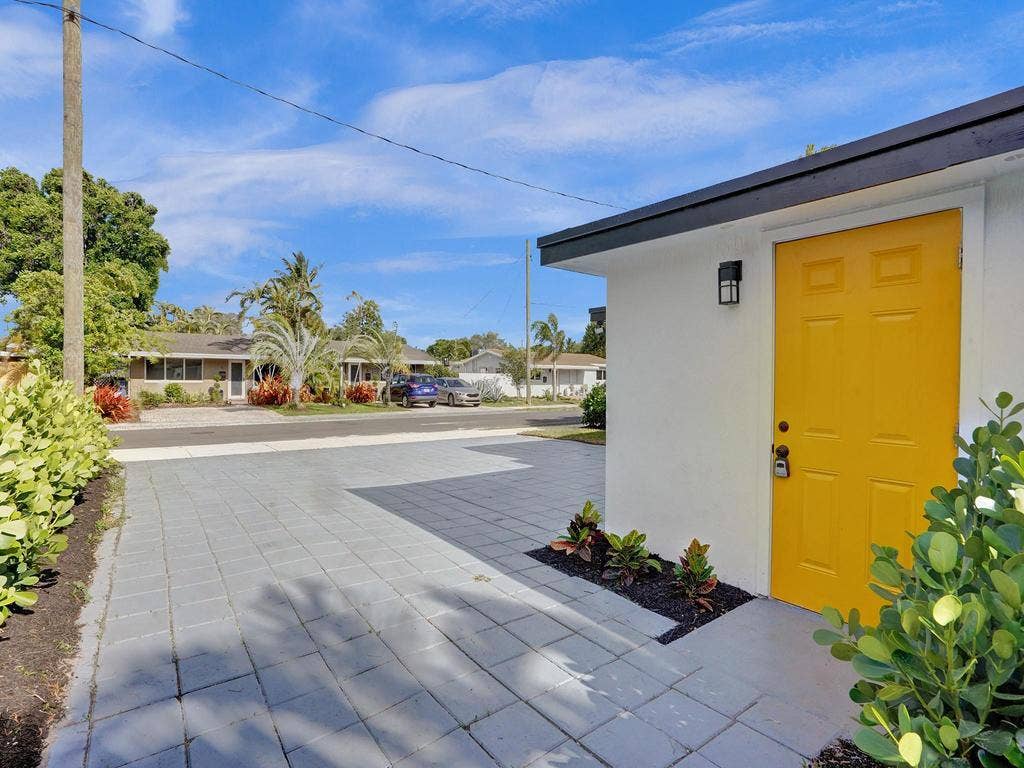 3661 NE 8th Avenue, Oakland Park, FL 33334 ROY00974