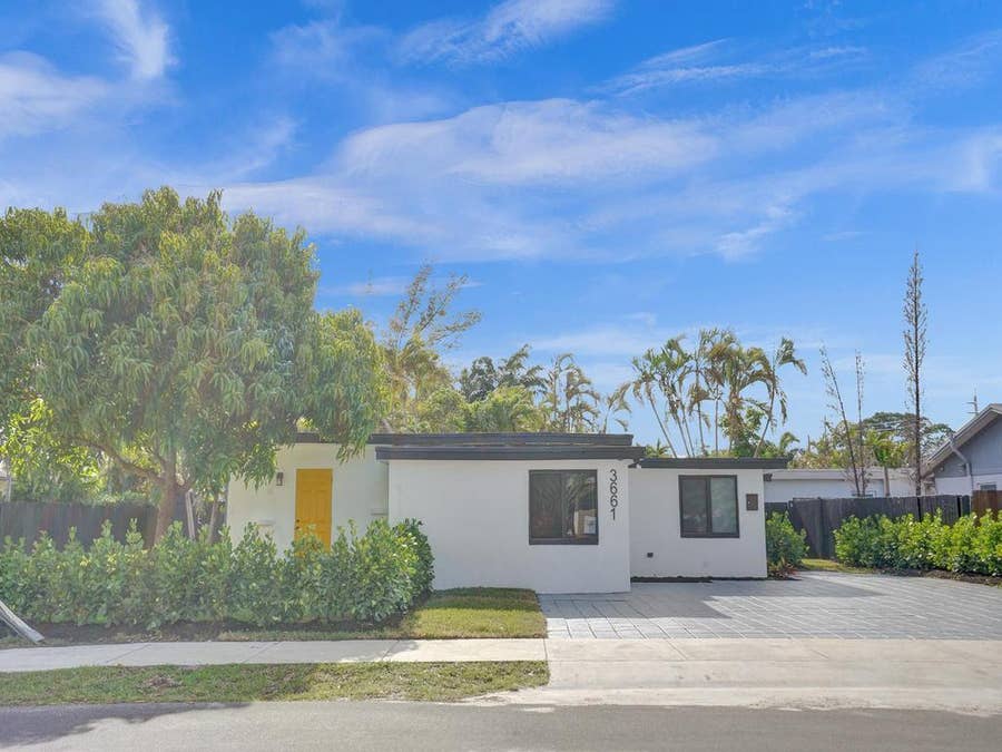 Property photo for 3661 NE 8th Avenue, Oakland Park, FL