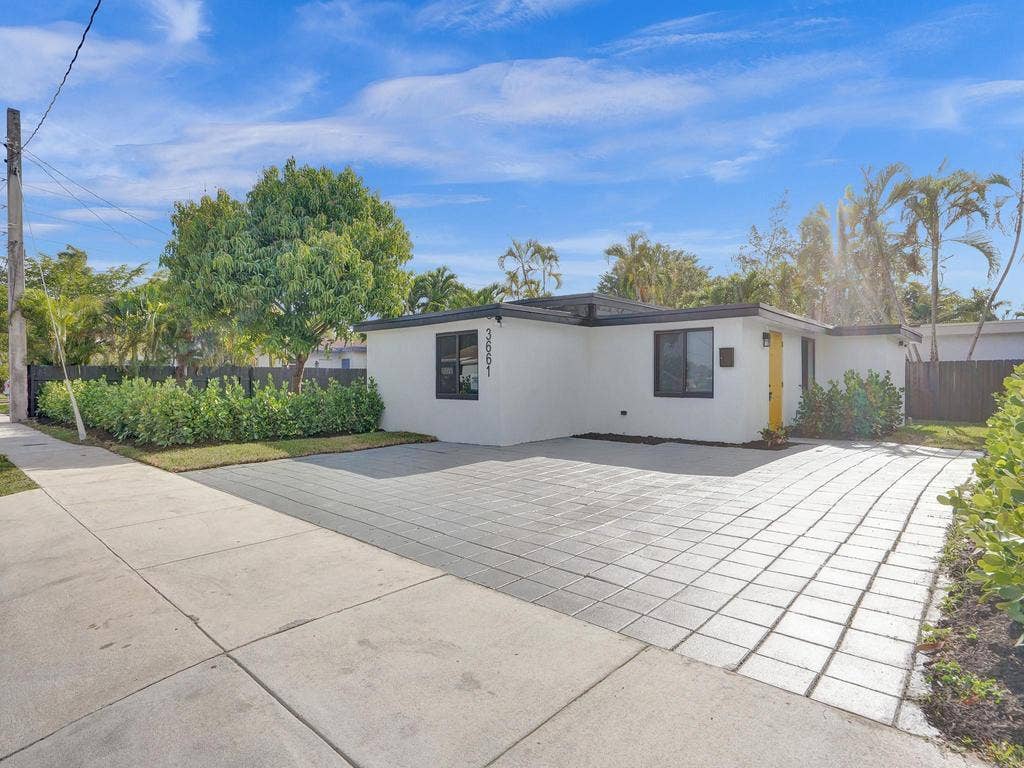 3661 NE 8th Avenue, Oakland Park, FL 33334 ROY00953