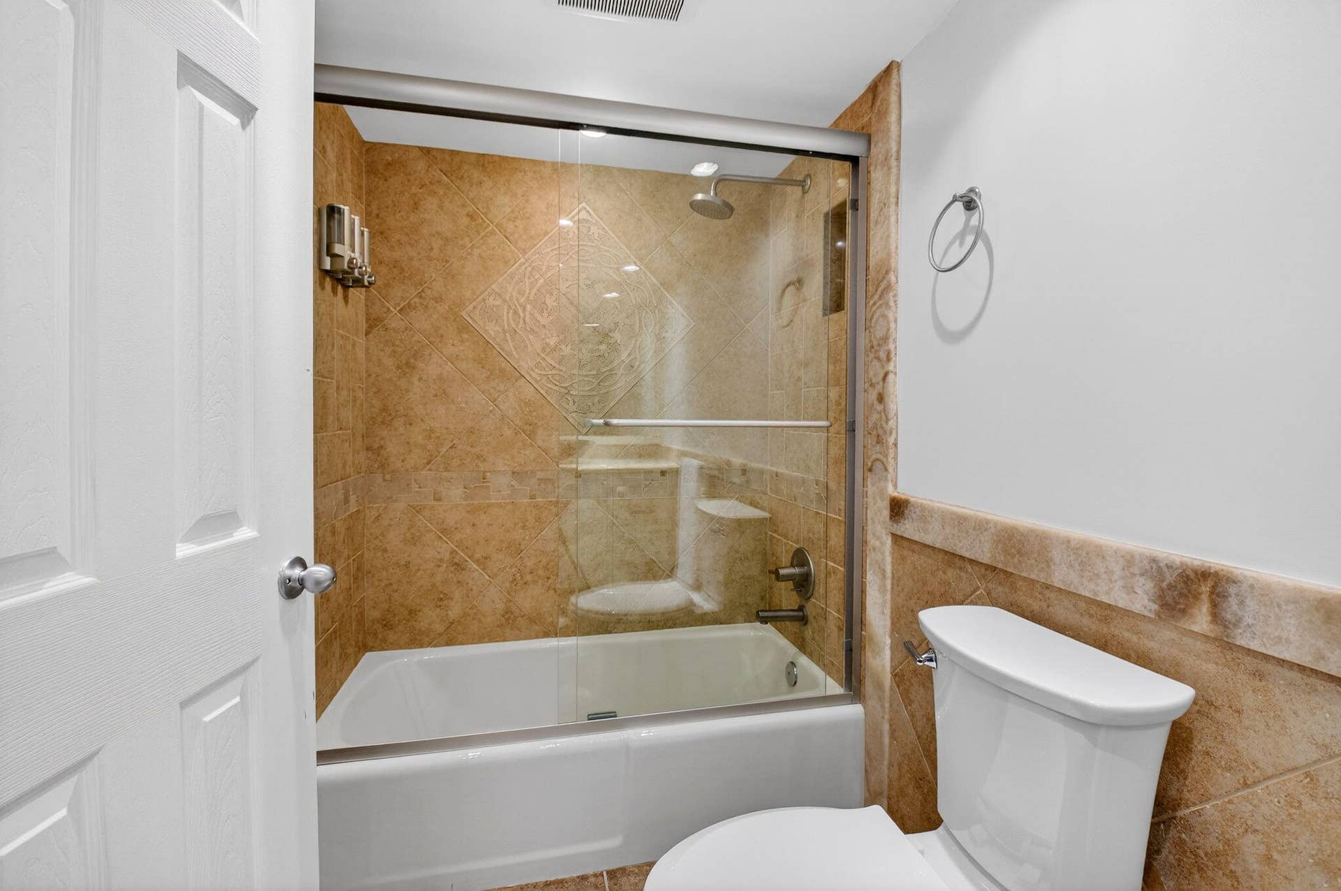 4605 S Ocean Boulevard, #5a, Highland Beach, FL 33487 14 Second Bathroom