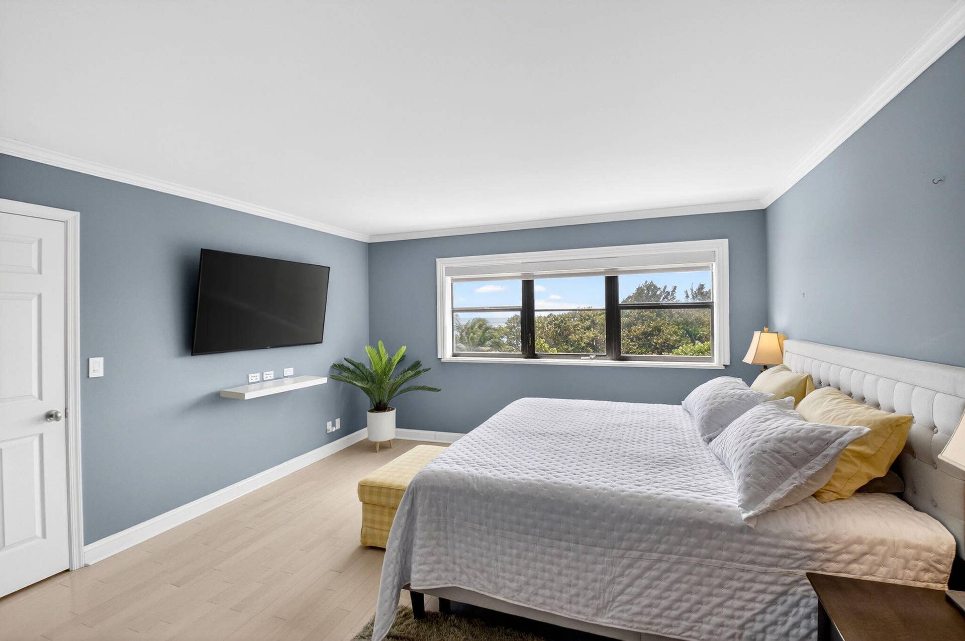 4605 S Ocean Boulevard, #5a, Highland Beach, FL 33487 10 Large Primary Bedroom