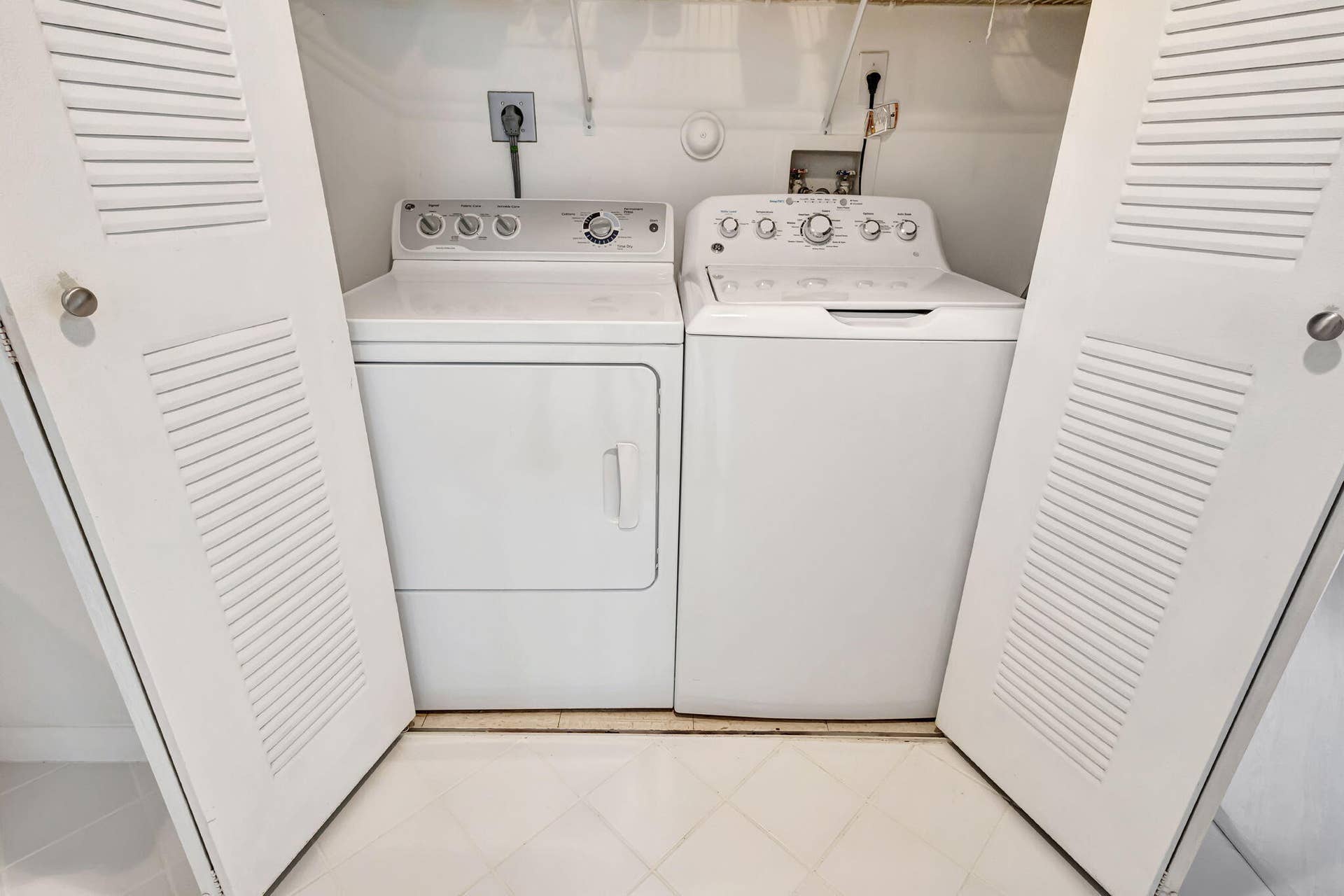800 Uno Lago Drive, #302, Juno Beach, FL 33408 Utility Closet